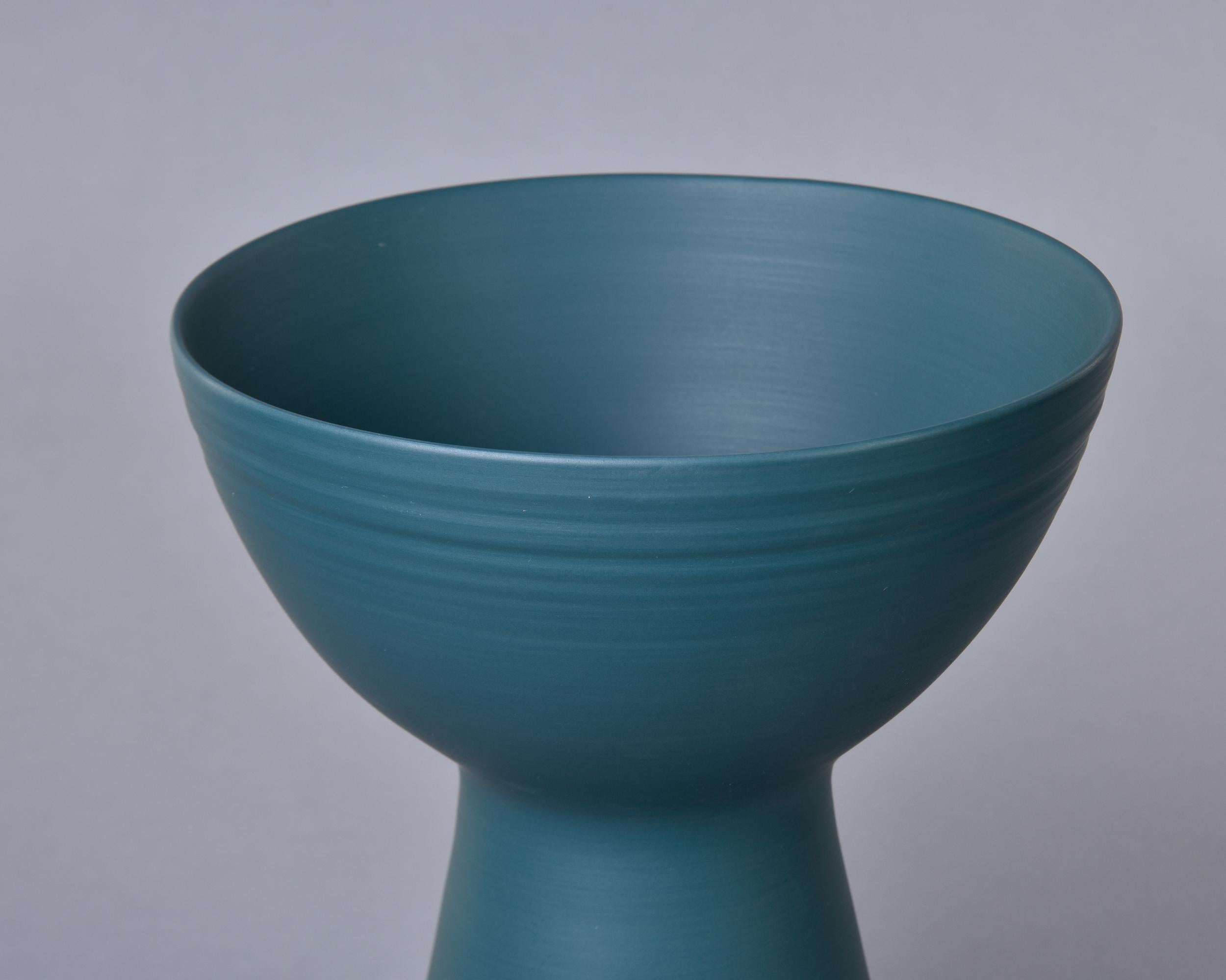Vaso Bouquet di Rina Menardi con smalto Greene & Greene in vendita 1