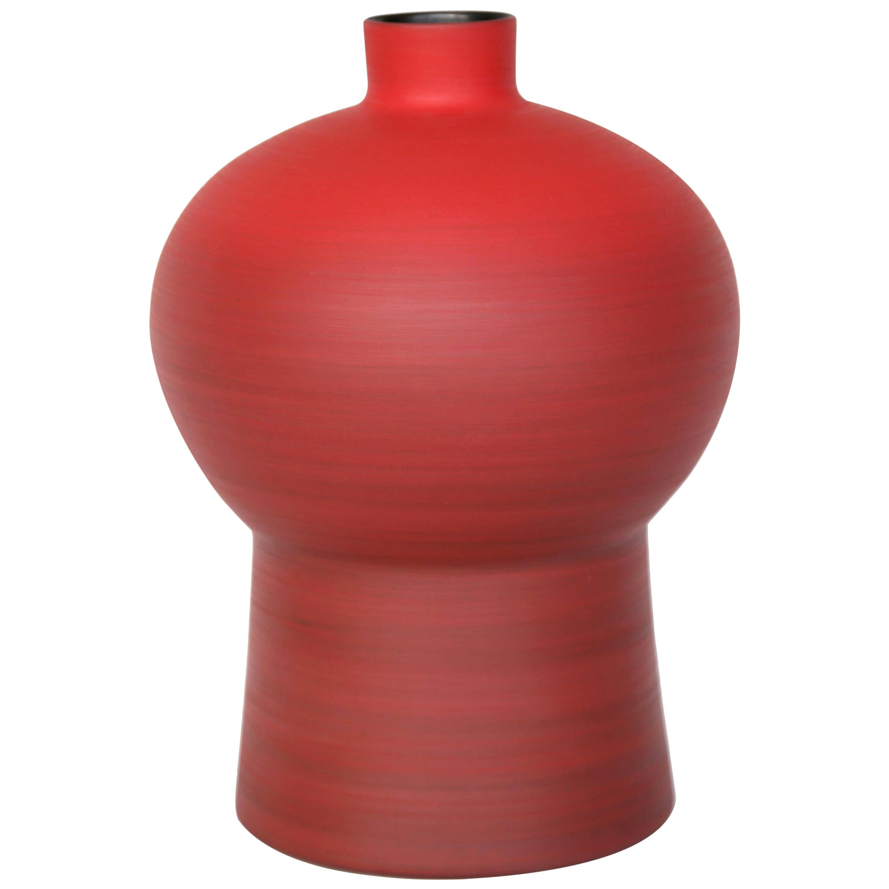 Rote Rina Menardi-Vase aus handgefertigter Keramik der königlichen Königin im Angebot