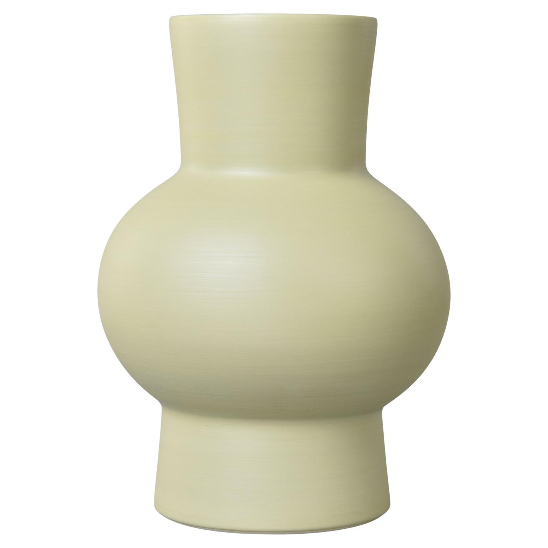 Rina Menardi Royal Princess Vase in Light Pistachio For Sale