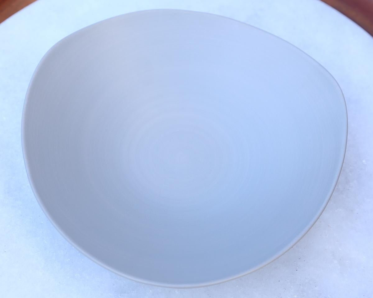 Hand-Crafted Rina Menardi Triangular Handmade Ceramic Soup Plate and Bowl For Sale
