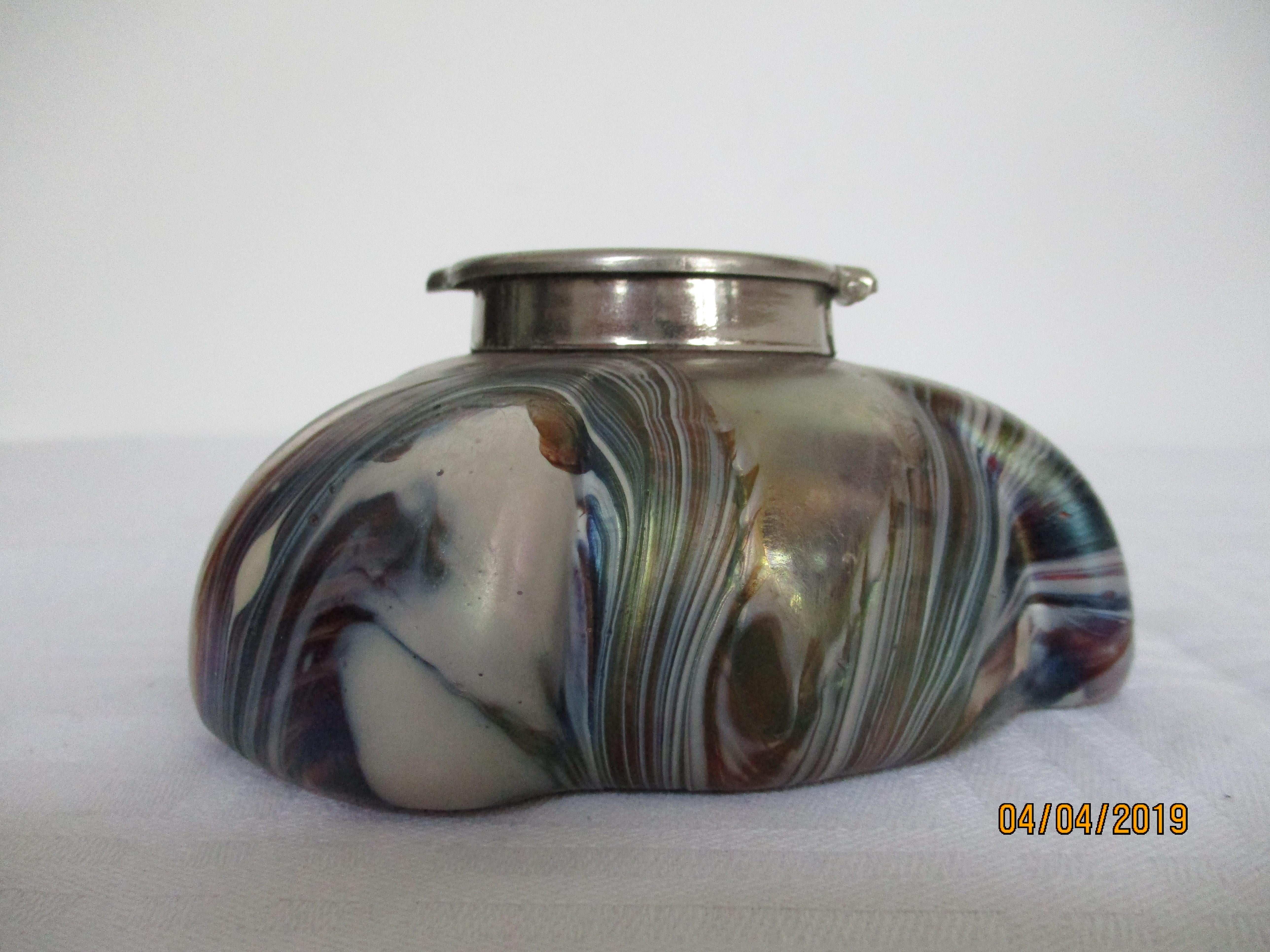 Hand-Crafted Rindskopfs Sohne Art Nouveau Iridescent Glass Inkwell