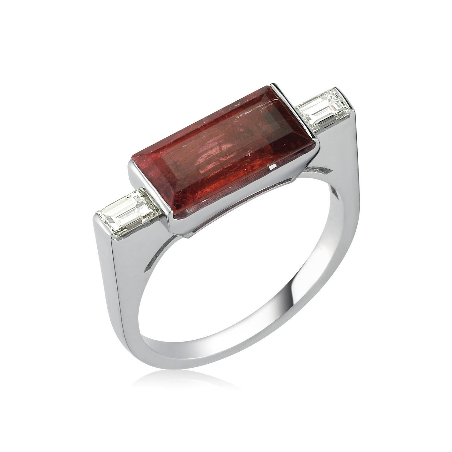 For Sale:  14k Baguette Cut Diamond and Baguette Cut Tourmaline Ring 4