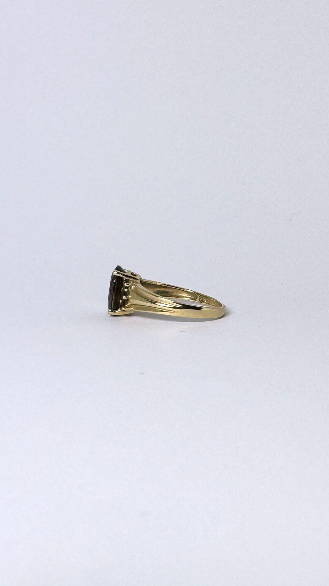Ring 14 carat gold with smokey quarts  2 carat, surrounded with little quarts  In Good Condition For Sale In Heemstede, NL