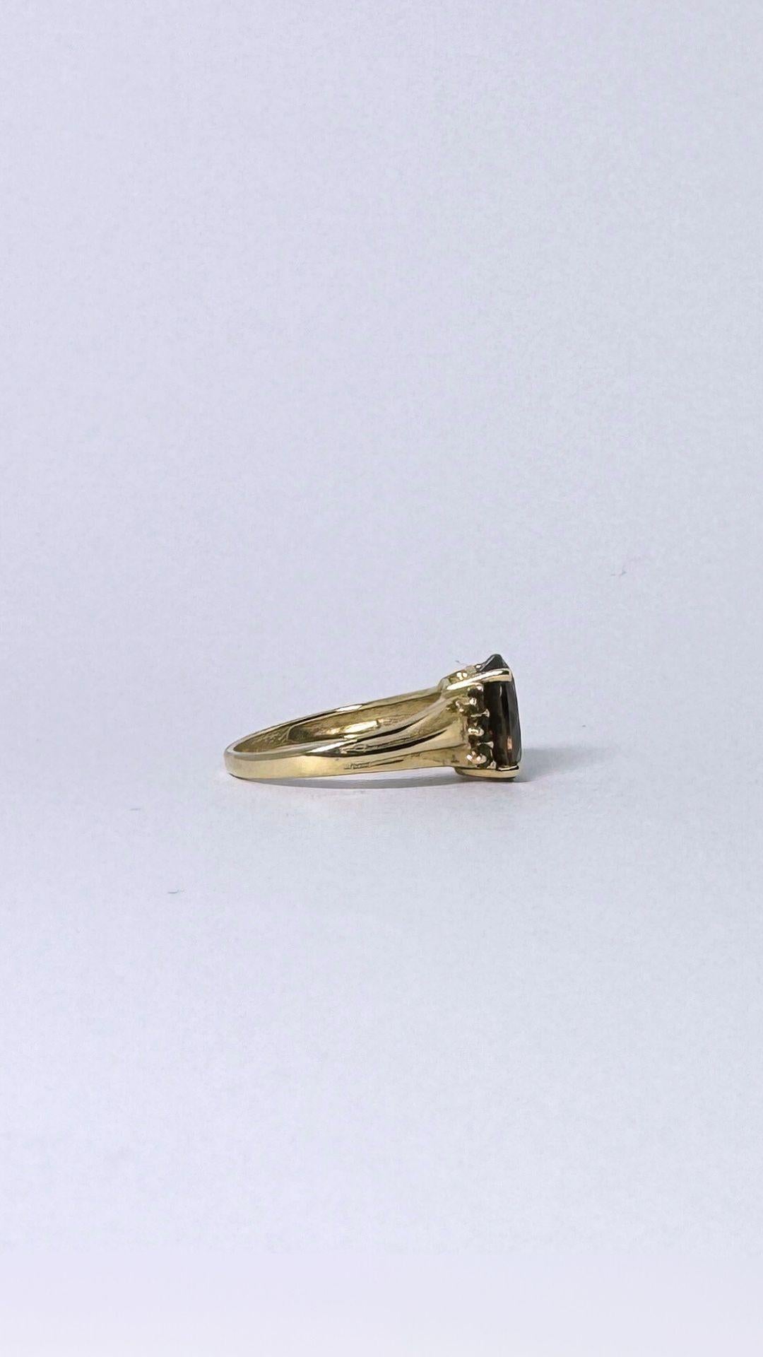 Ring 14 carat gold with smokey quarts  2 carat, surrounded with little quarts  For Sale 3