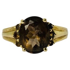 14 Karat Goldring mit ovalem 2 Karat rauchfarbenem Quarz 2 Karat und 6 rauchfarbene Quasten