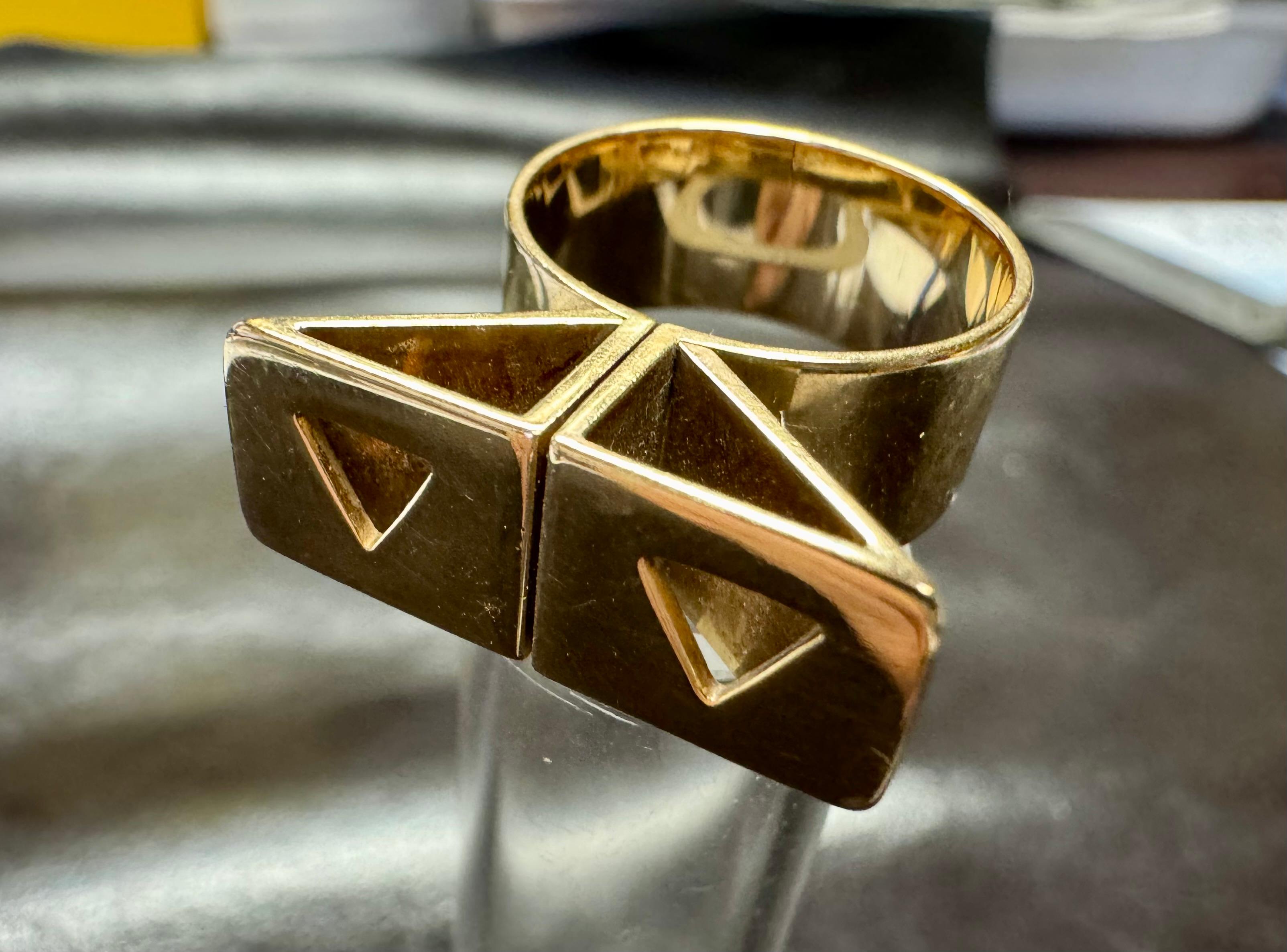 Ring 14 Karat Gold. Design French-Finnish Interior Architect Li Helo. Rare. For Sale 9