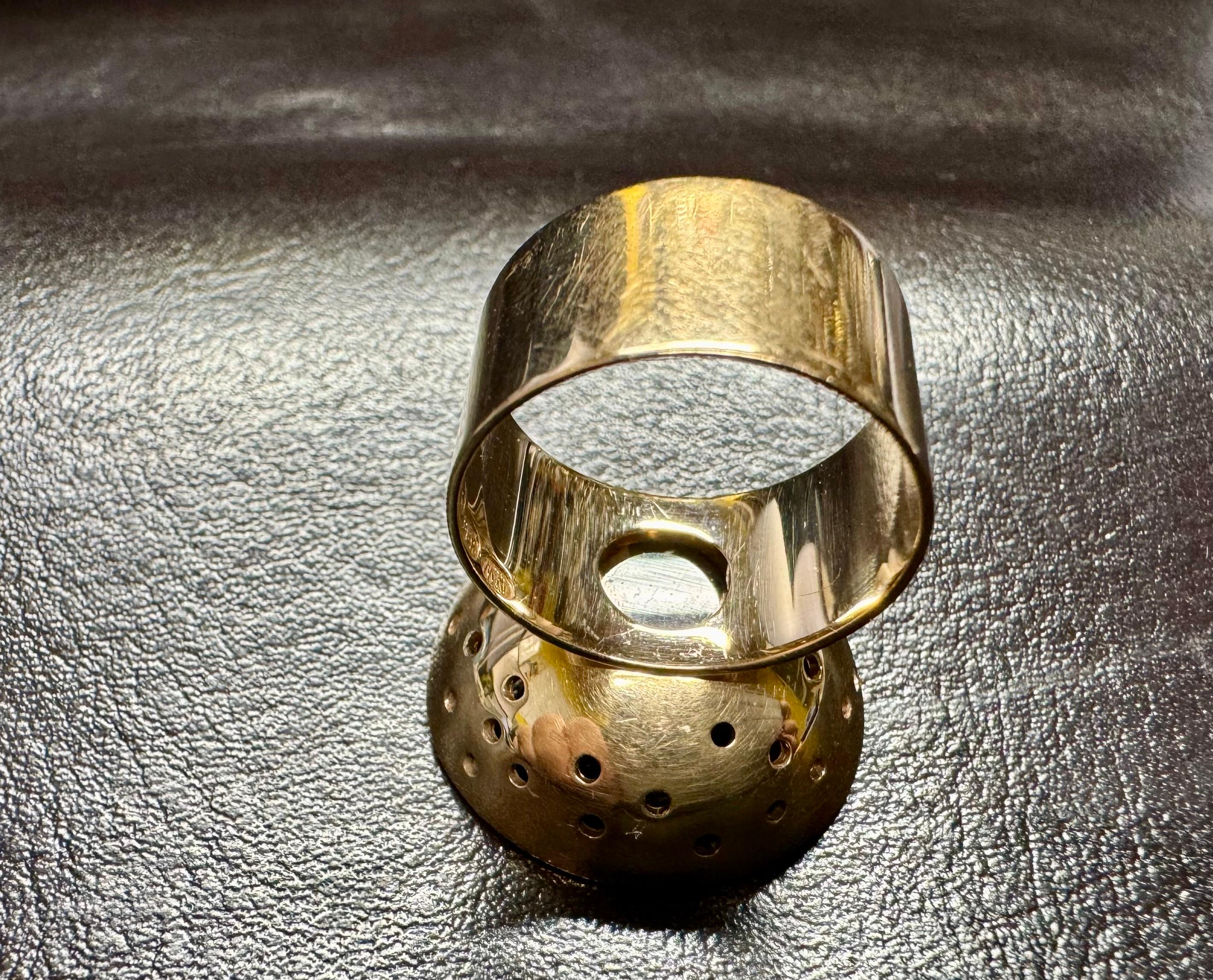 Ring 14 Karat Gold. Design French-Finnish Interior Architect Li Helo. Rare. In Good Condition For Sale In Orimattila, FI