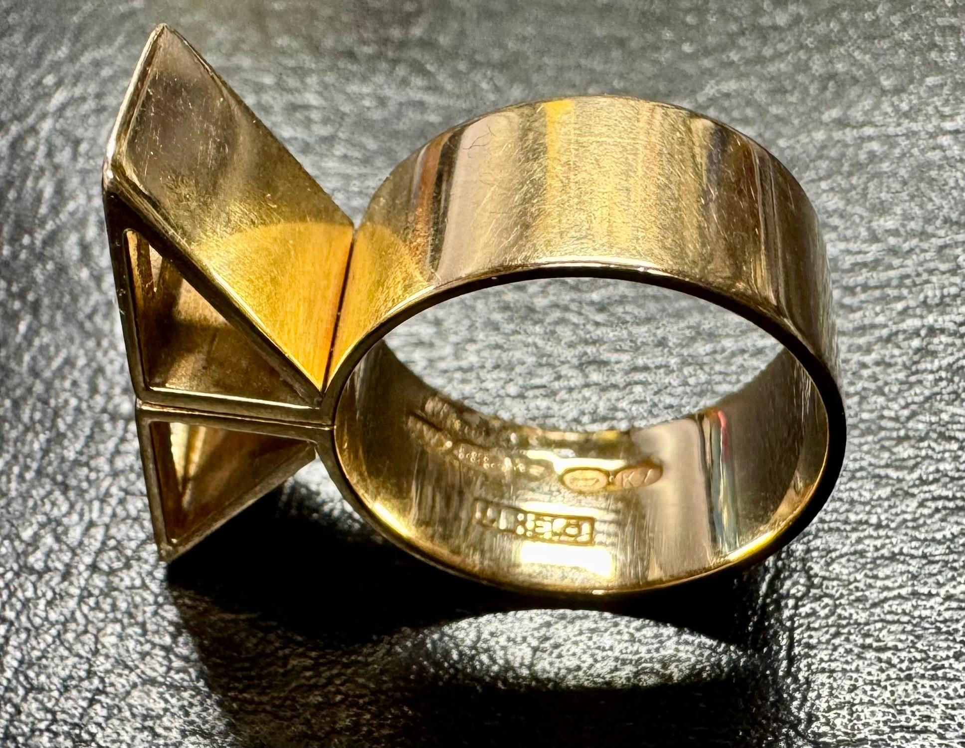 Ring 14 Karat Gold. Design French-Finnish Interior Architect Li Helo. Rare. For Sale 4