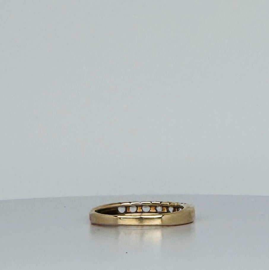 Ring 14 carat yellow gold with 7 round cut aquamarines In Good Condition In Heemstede, NL