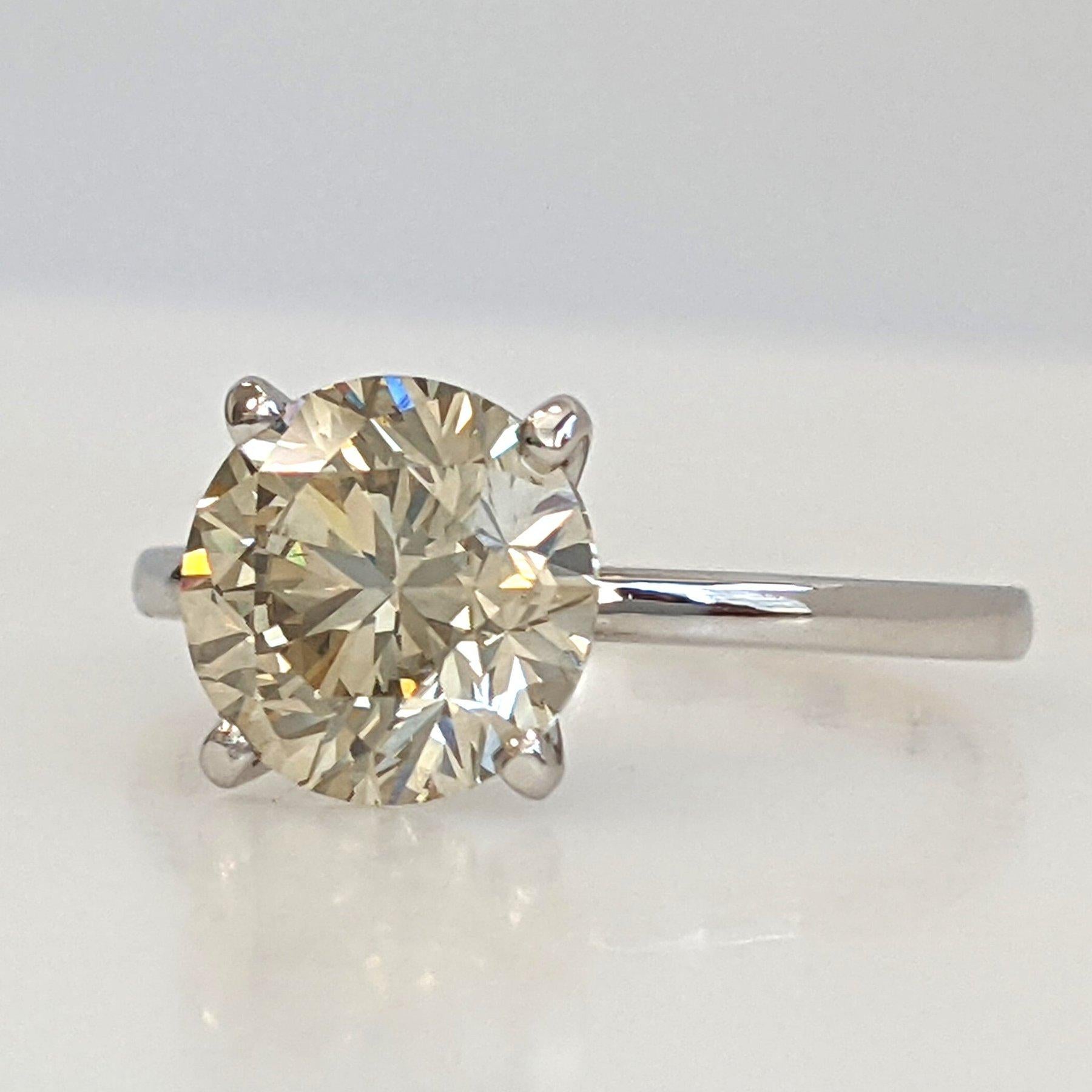 Ring - 14 kt. Weißgold - 2,14ct. tw. Diamant (natürlich gefärbt) - IGI im Zustand „Neu“ im Angebot in Ramat Gan, IL