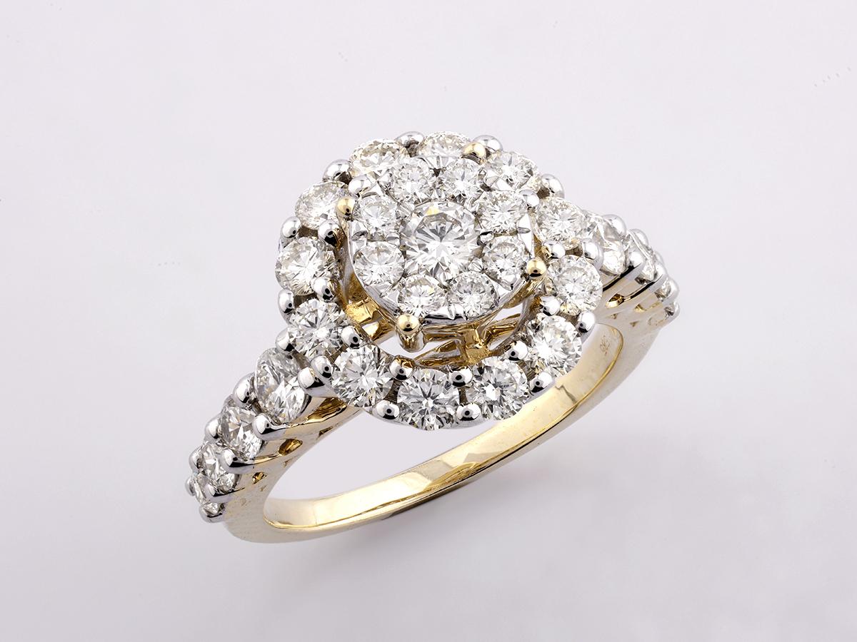 Bague - Or jaune 14 kt - 2,08 ct tw. Grappe de diamants naturels en halo en vente 4