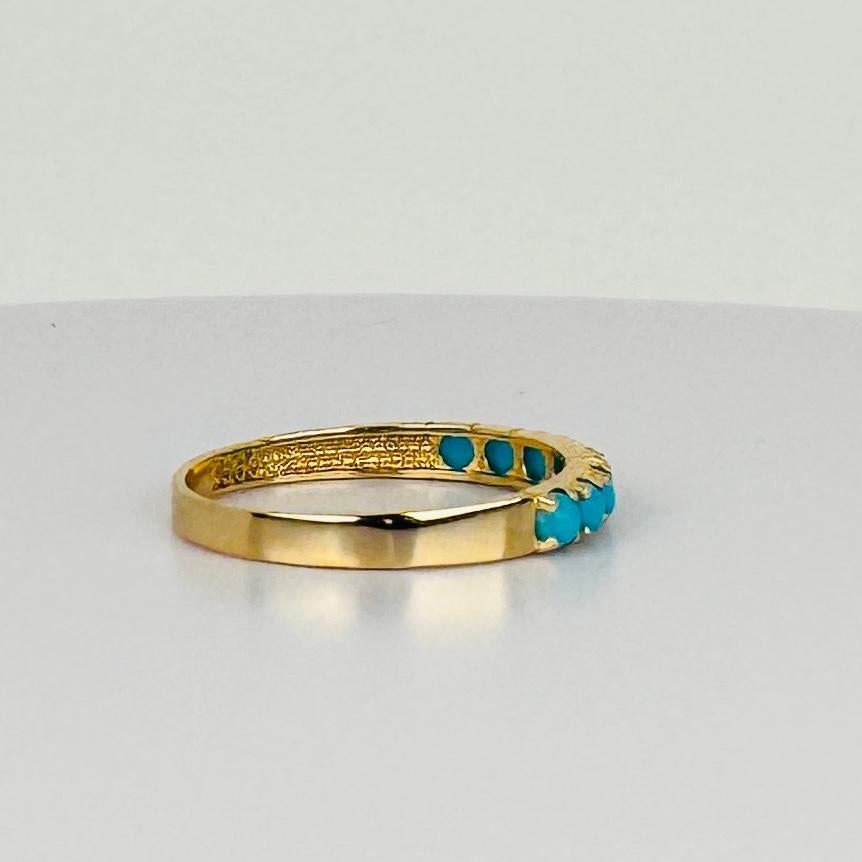 Anello in oro giallo 14k con 8 turchesi taglio rotondo in vendita 1