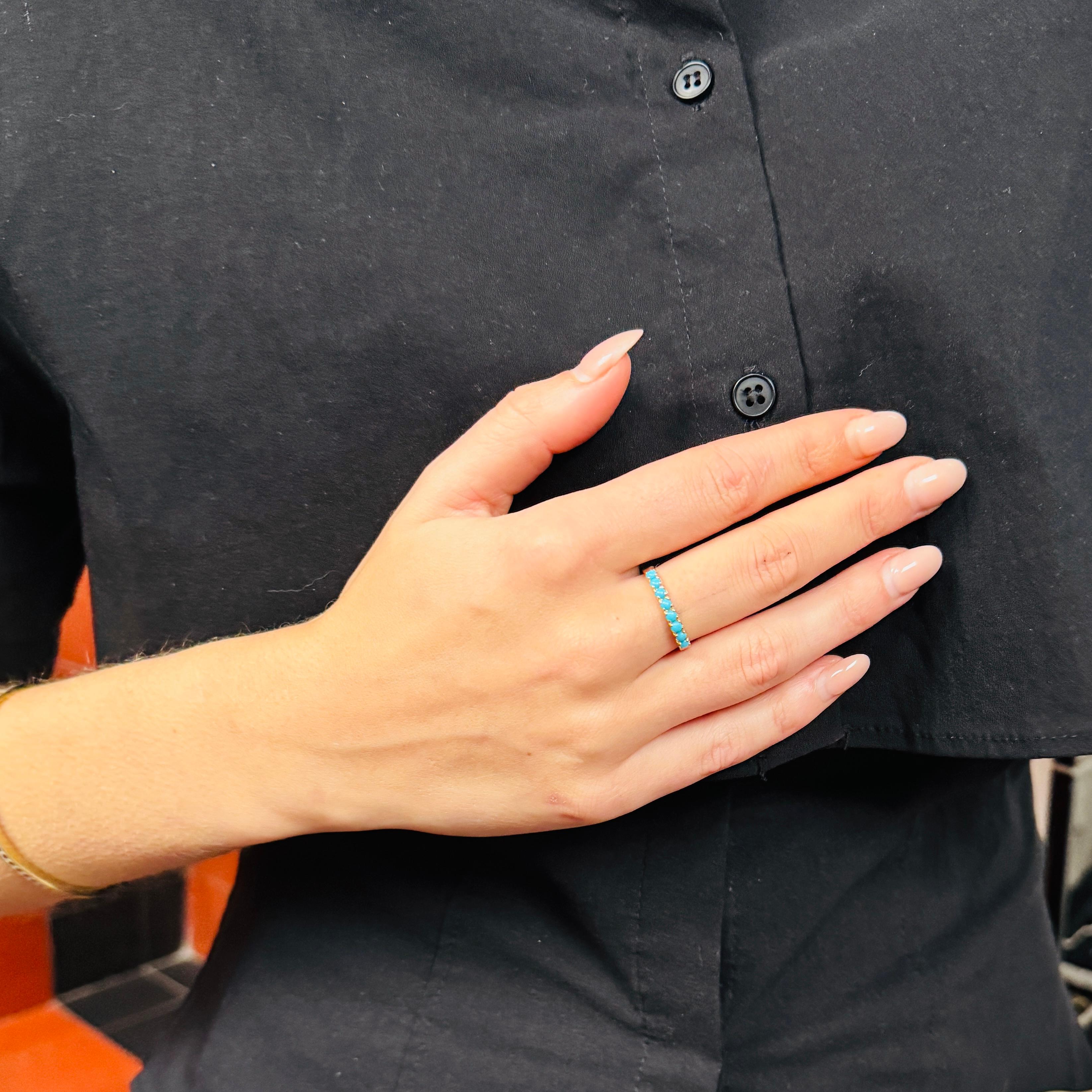 Bague en or jaune 14k avec 8 turquoises rondes en vente 3