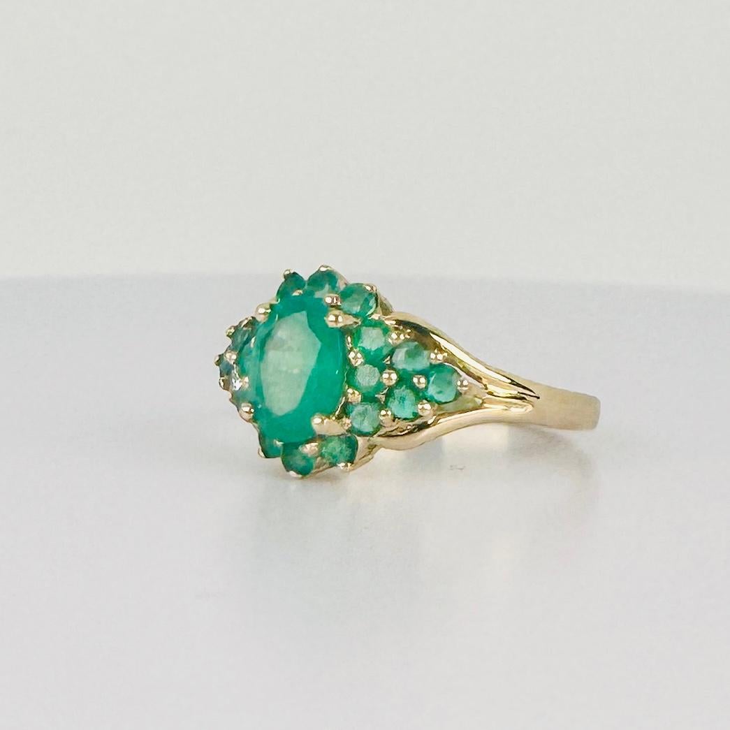 Ring 14k Gelbgold mit natürlichem Diamant VS 0,04 Karat & Smaragden im Zustand „Gut“ im Angebot in Heemstede, NL