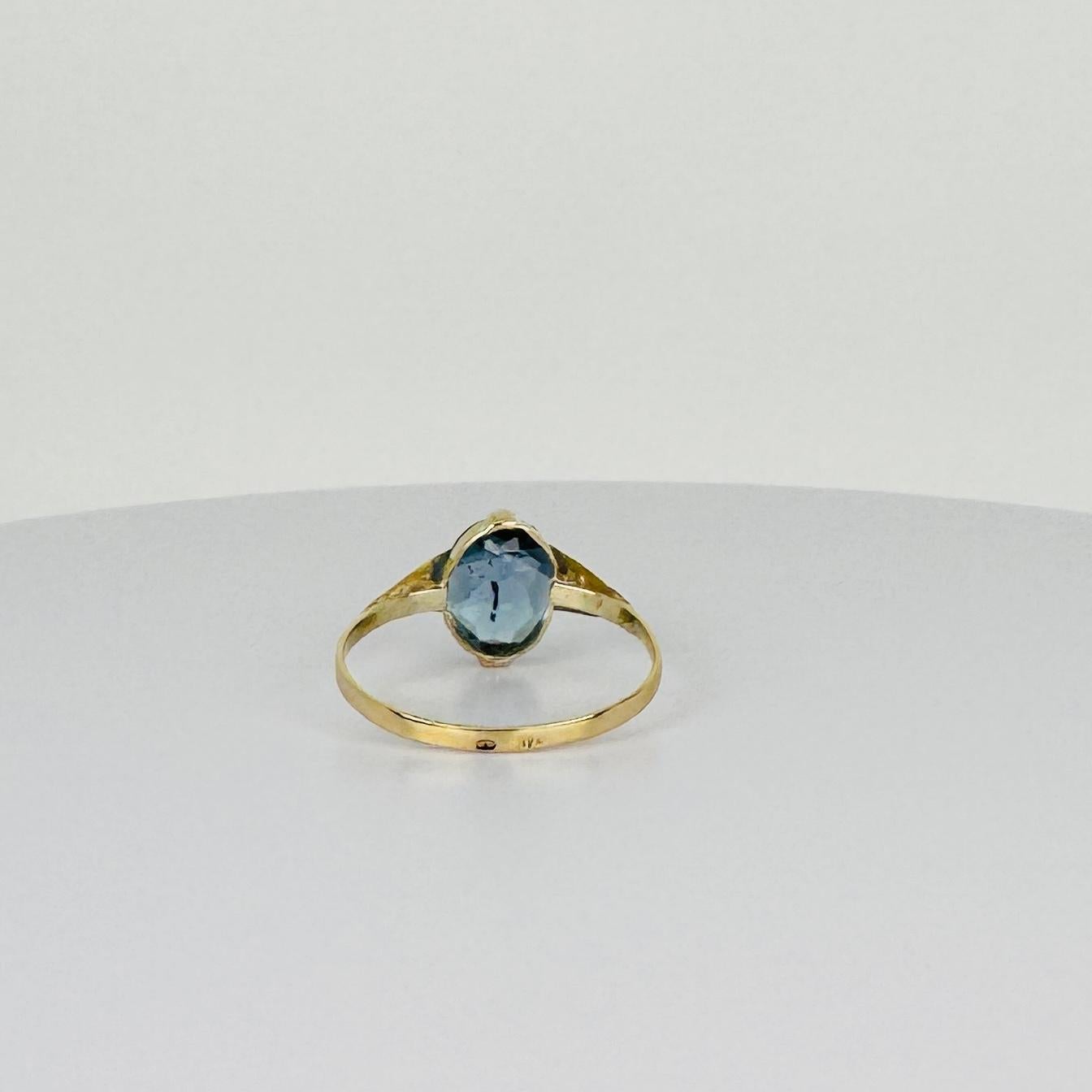 Bague en or jaune 14k avec aigue-marine ovale facettée d'environ 1,20 carat Pour femmes en vente