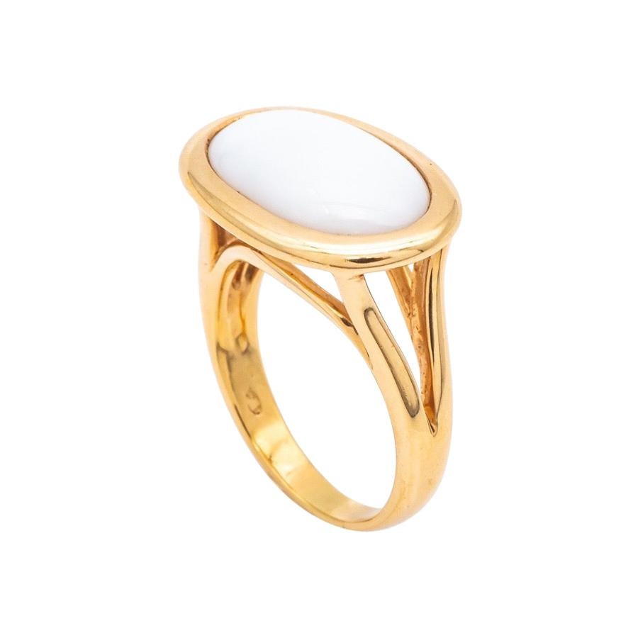 Ring 18 Carat Pink Gold Art Deco Style Surmounted White Onyx Stone Set Closed