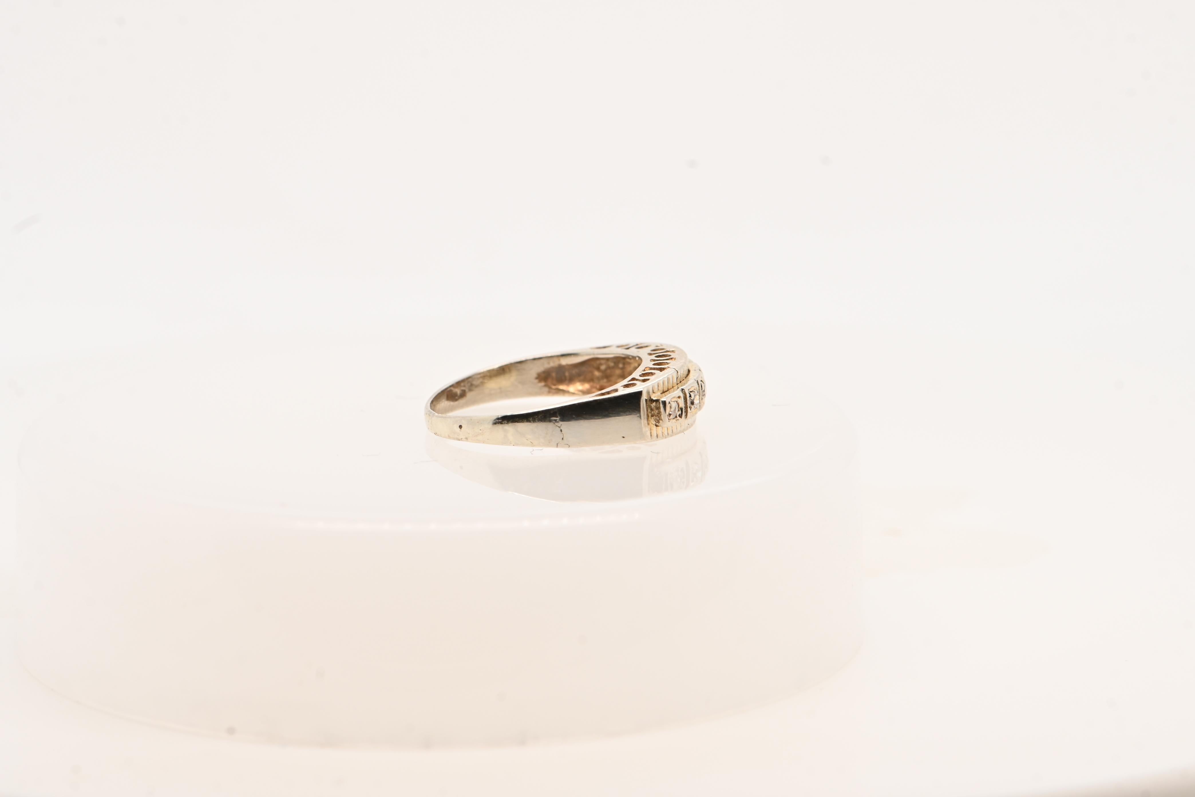 Rétro Bague or blanc jaune 18 carats 6 diamants 0.01 carats en vente