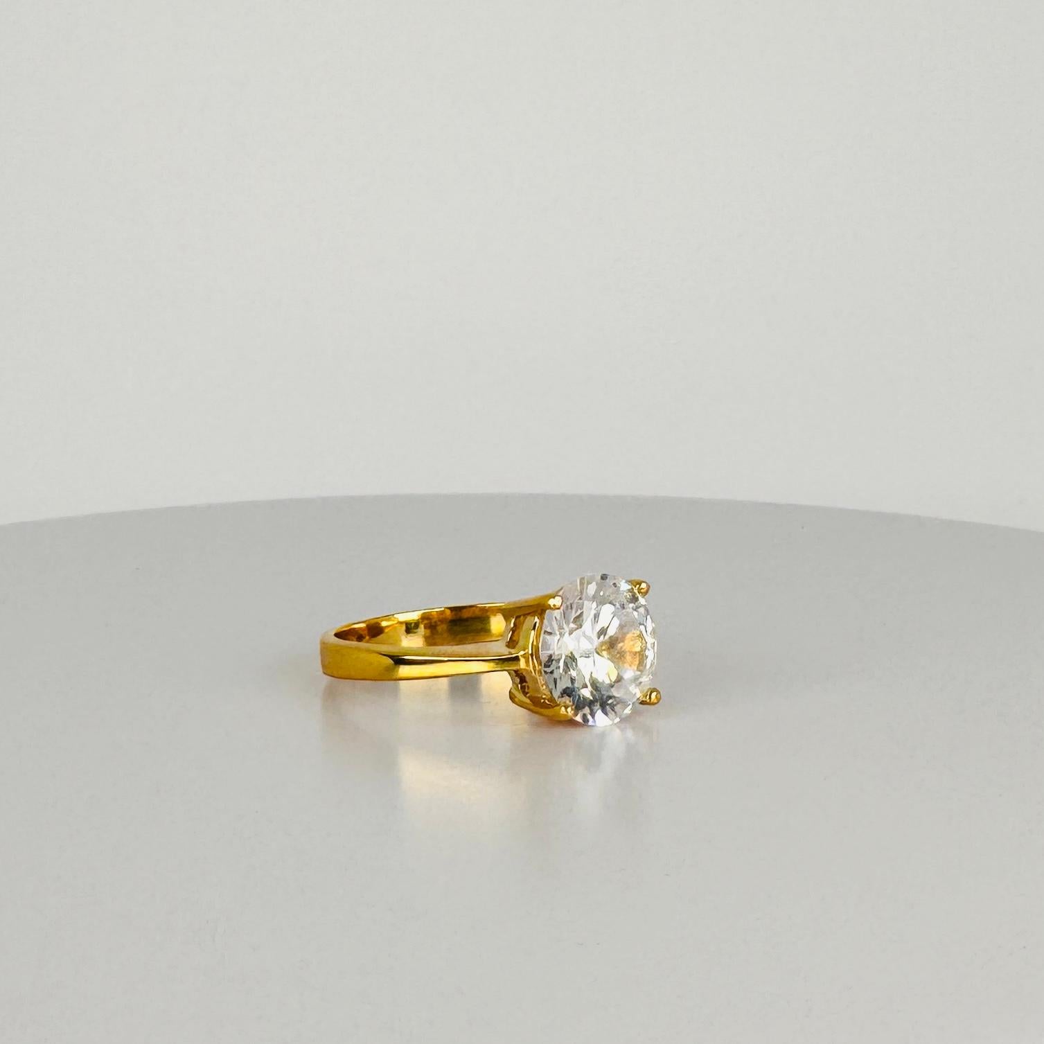 Ring 18 carat rose gold with round facetted zirkonia 1 carat For Sale 3