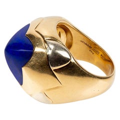 Ring by Bulgari in 18 Karat Gold set with Lapis Lazuli, Italian circa 1970