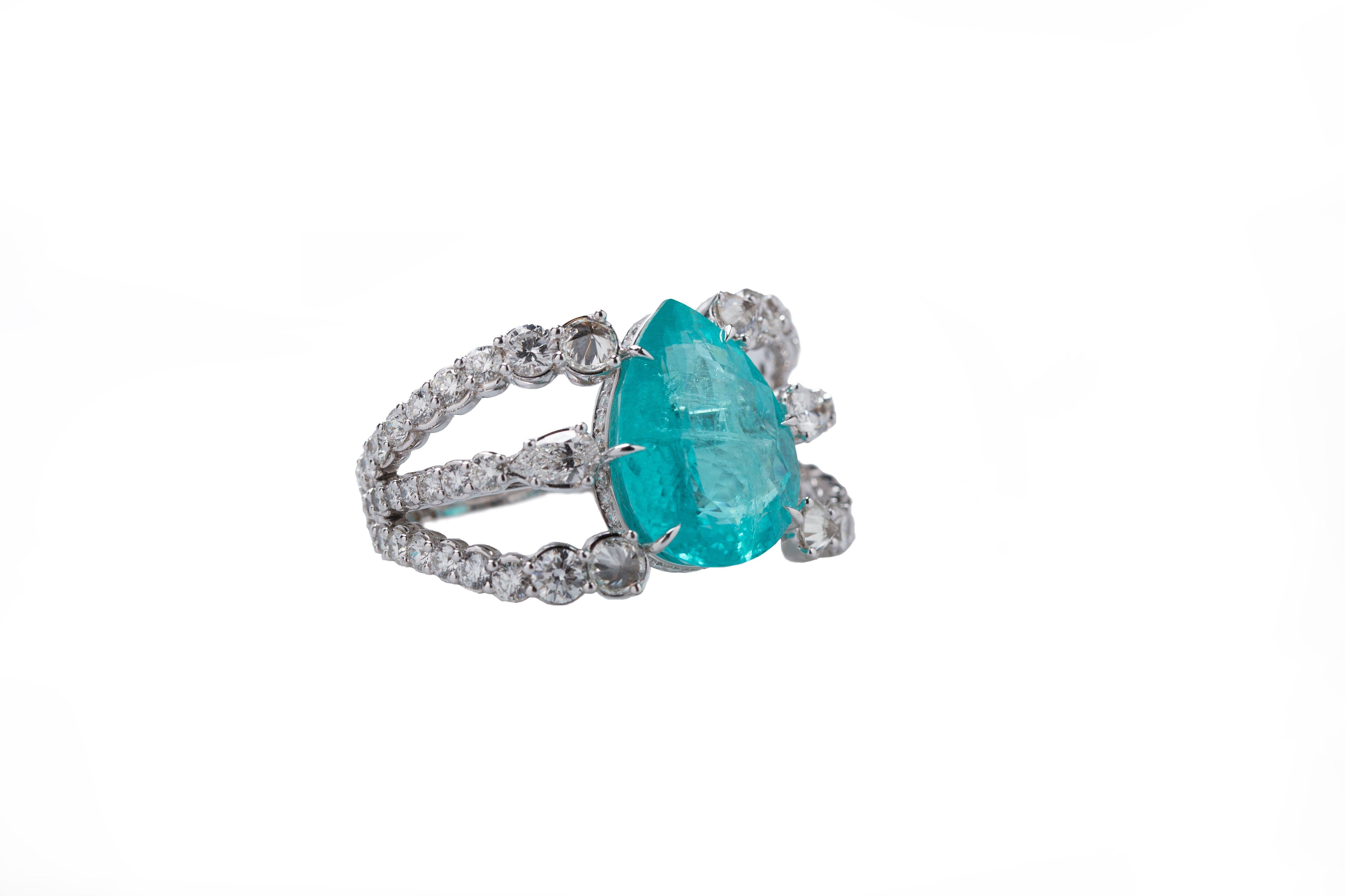 Oval Cut 9, 14ct Paraiba Tourmaline & White Diamond Ring For Sale