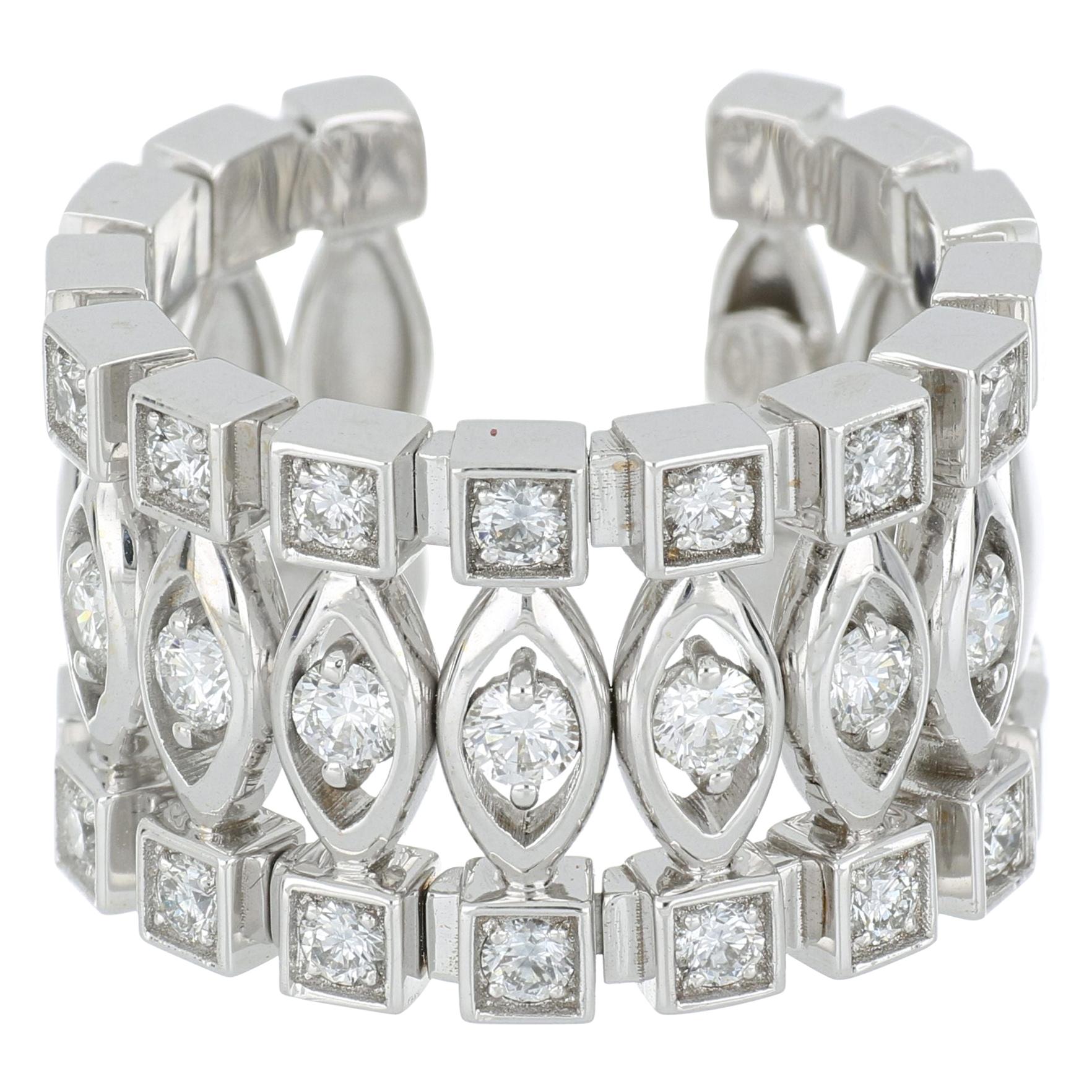Ring 18 Karat White Gold and White Diamonds VS color G, Handmade For Sale