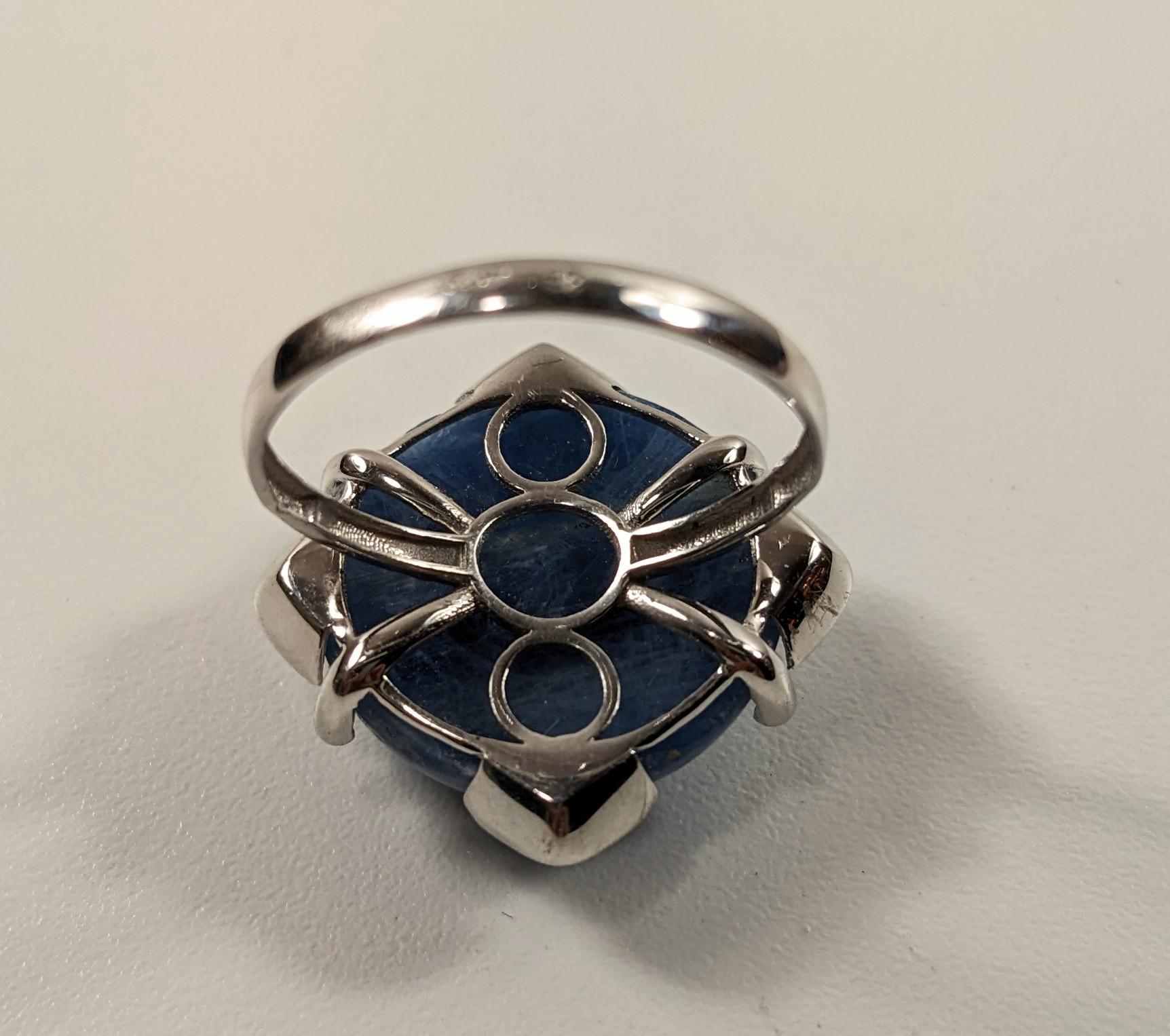 Brilliant Cut Ring 18k White Gold with Central Kyanite and diamonds For Sale