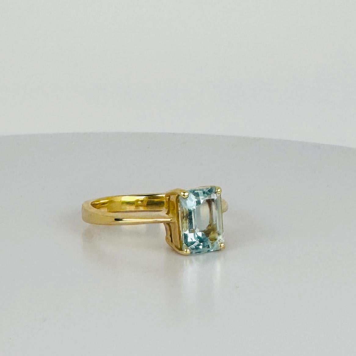 Ring aus 18 Karat Gelbgold mit facettiertem Smaragd-Aquamarin 1,4 Karat im Angebot 2