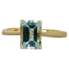 Ring 18k yellow gold with Emerald Facetted Aquamarine 1.4 carat