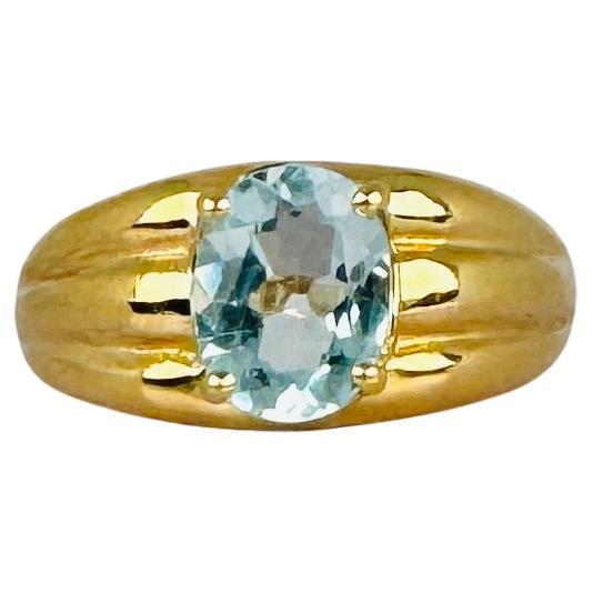 Ring 18k yellow gold with Oval Aquamarine 2 carat