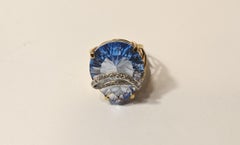 Ring 18k Yellow Gold with White Diamonds and Oval Blue Quartz