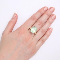 Ring 18k Yellow / White Gold Vitreous Enamel 6 Diamonds 0.006ct Prehnite milky