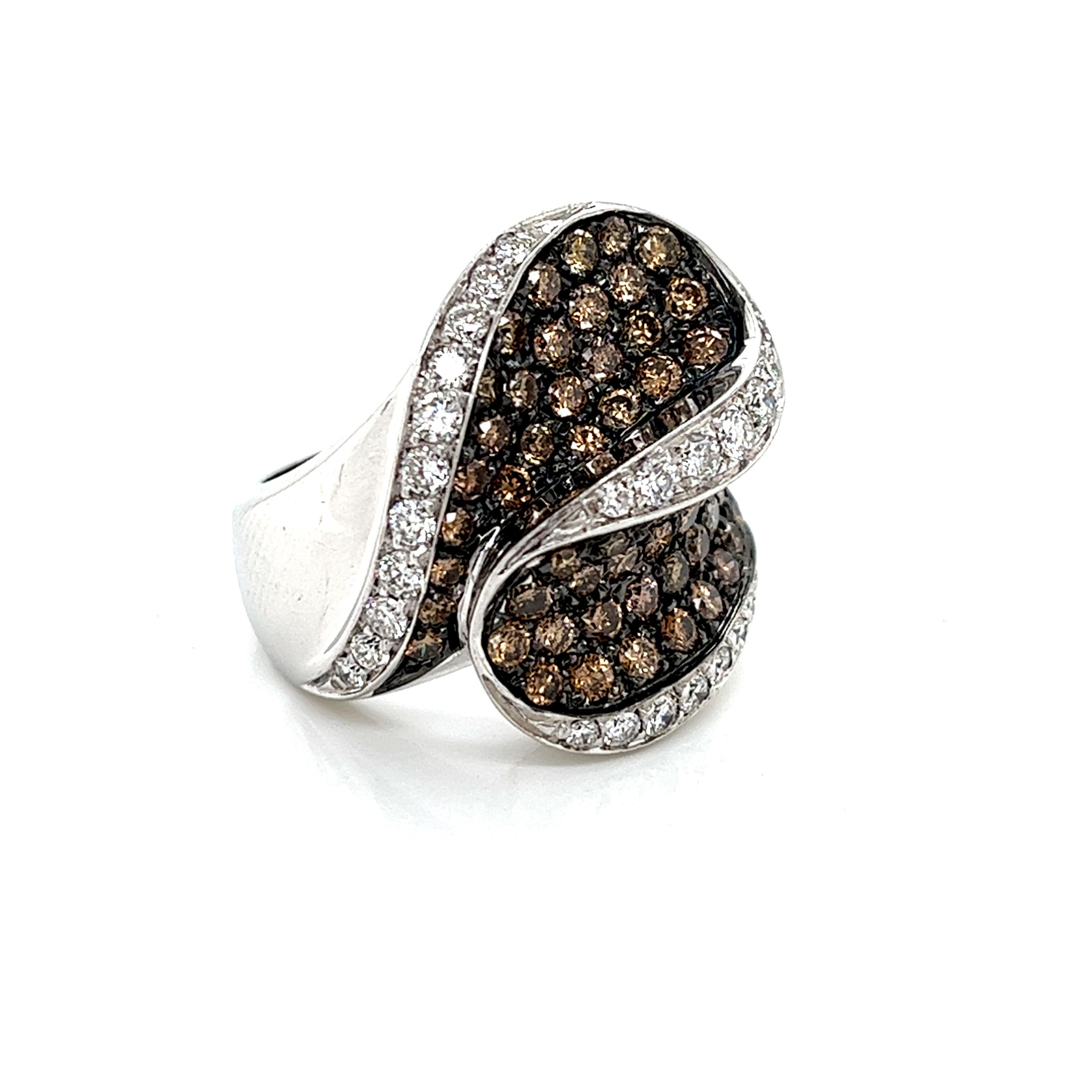 Contemporary Ring 18Kt Gold 62 Champagne Diamonds and 25 White Diamonds total weight 2.74 ct For Sale