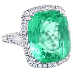 Ring 18kt Gold Gia Certified Colombian Emerald 13.69 cts  & Diamonds