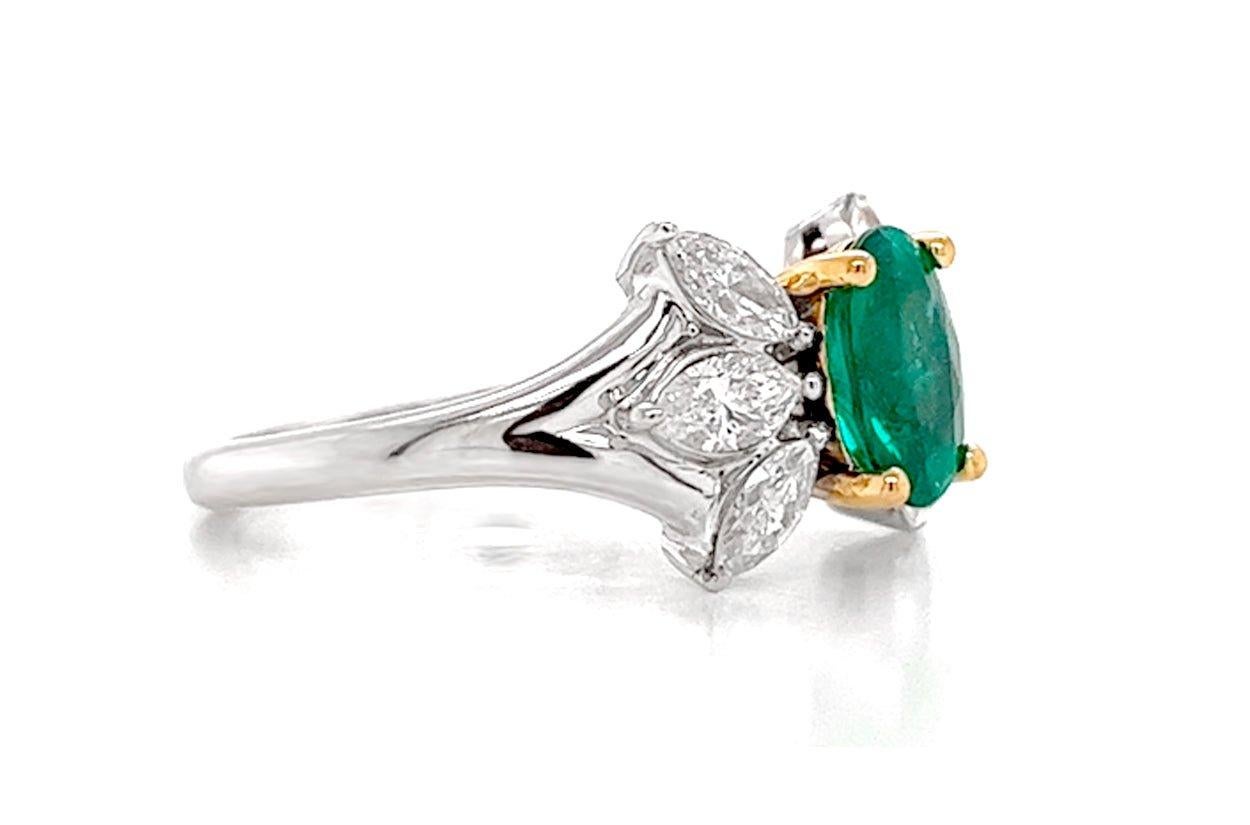 Oval Cut Ring 18kt Gold Majestic GIA Oval Emerald 0.98 cts & Marquise Diamonds 0.83 cts. For Sale