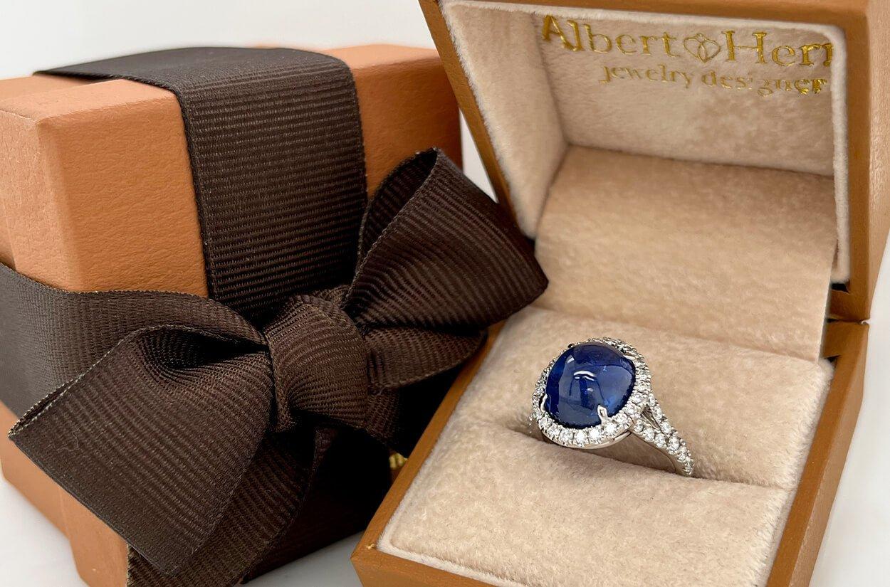 Contemporary Ring 18kt Gold Oval Blue Sapphire Double Cabochon 6.48 cts. GIA & Diamonds  For Sale