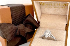 Ring 18kt Gold Pear Diamond 1.24 carats GIA & Diamonds  0.62 carats Split Shank