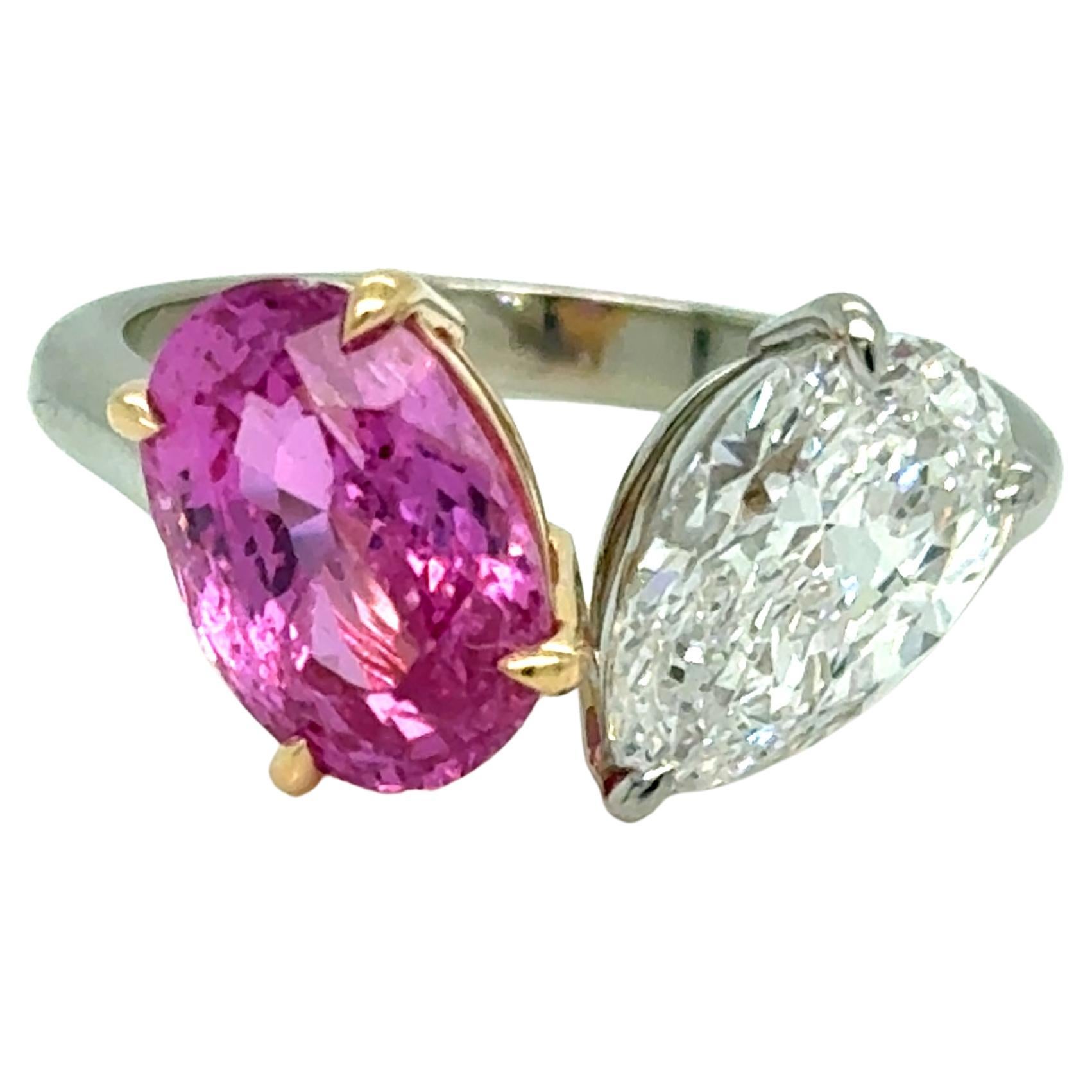 Anillo Oro 18Kt GIA Diamante Pera y Zafiro Rosa Ovalado en venta