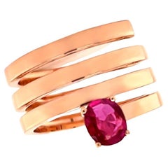 Ring 18kt Gold Spring & Ruby Oval