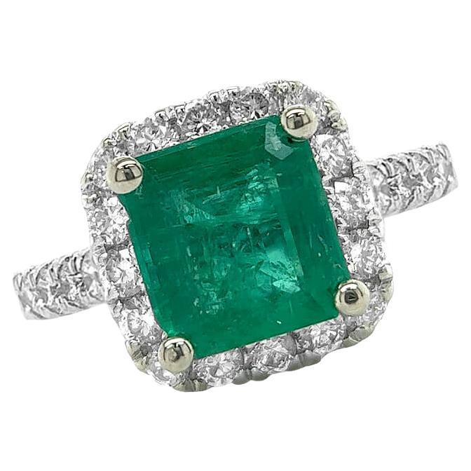 Ring 18kt Gold Square GIA Emerald 1.58 cts & Diamonds Pave 0.59 cts For Sale
