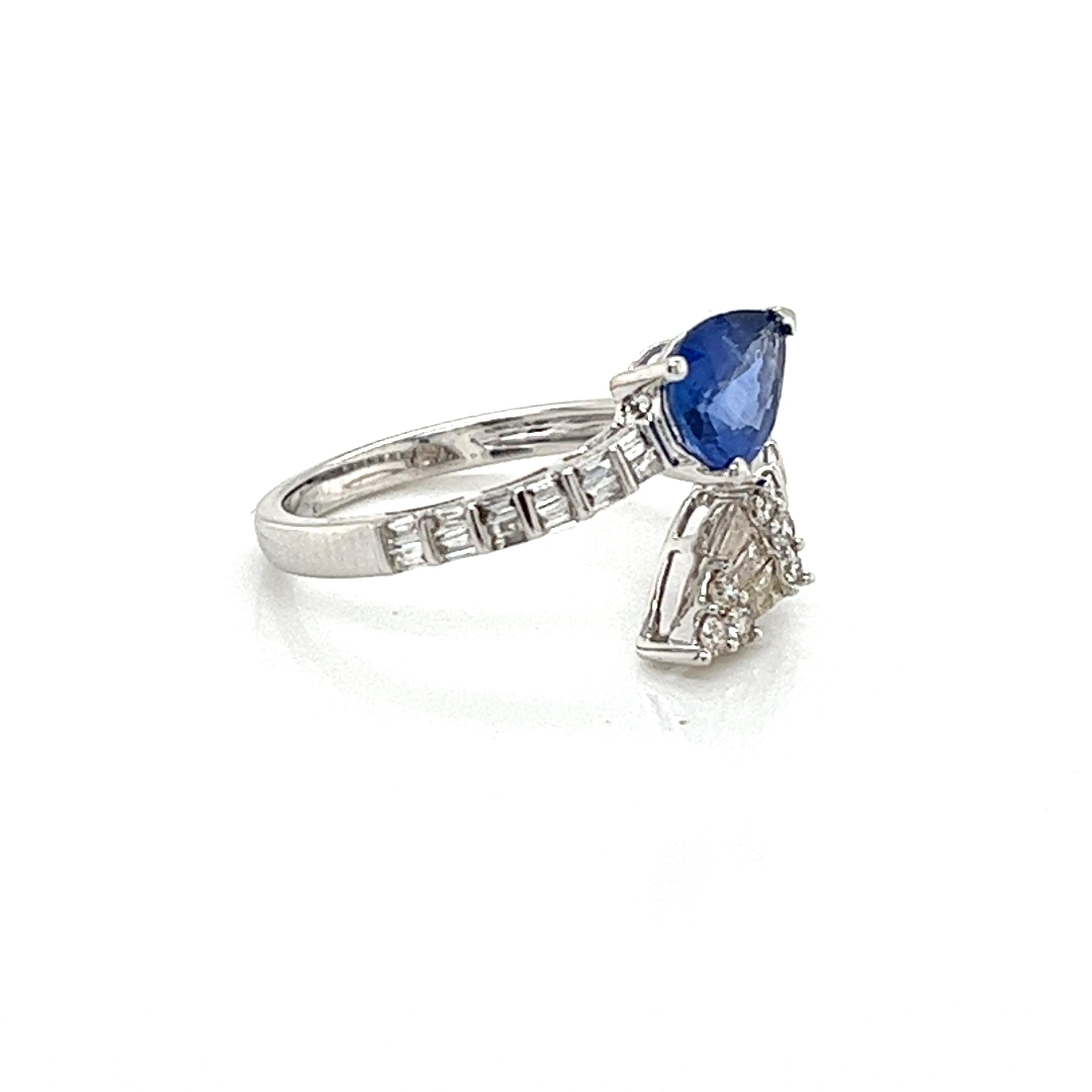 Women's Ring 18Kt White Gold, Diamonds 0.38 cts & sapphire 1.09 cts. For Sale