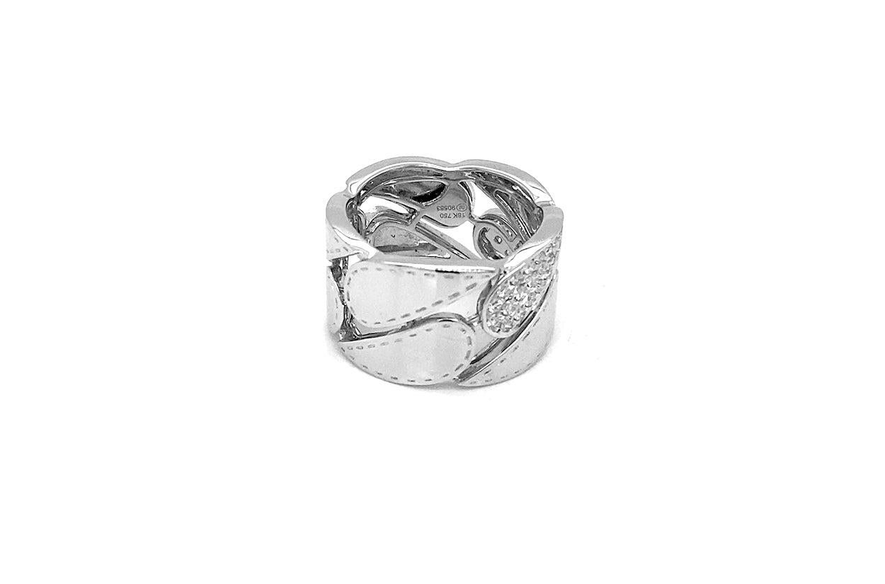 Contemporary Ring 18kt White Gold & Diamonds drops For Sale