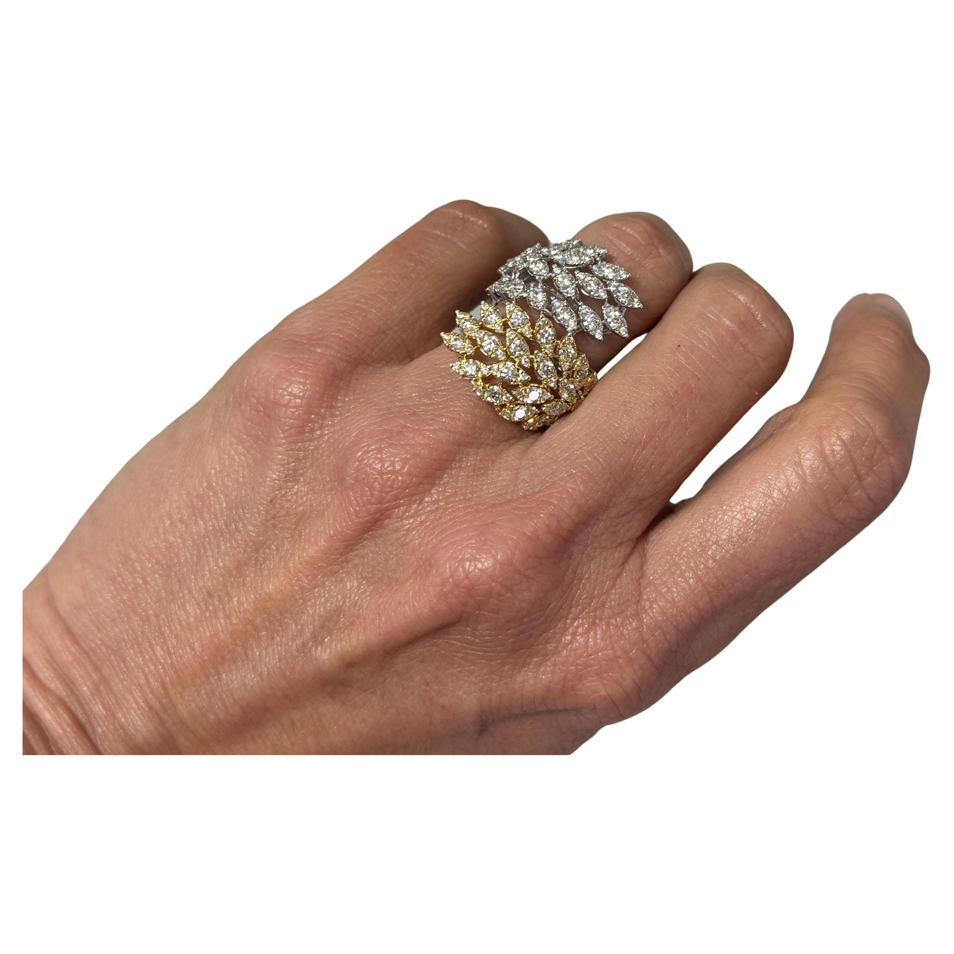 This 18kt white and yellow gold open ring is a symphony of sparkle with 122 diamonds totaling 2.20 carats. Its size 6 is as unique as its wearer, making it the ideal gift for marking life’s most memorable moments.

Perfect High Jewelry Gift for Mom,