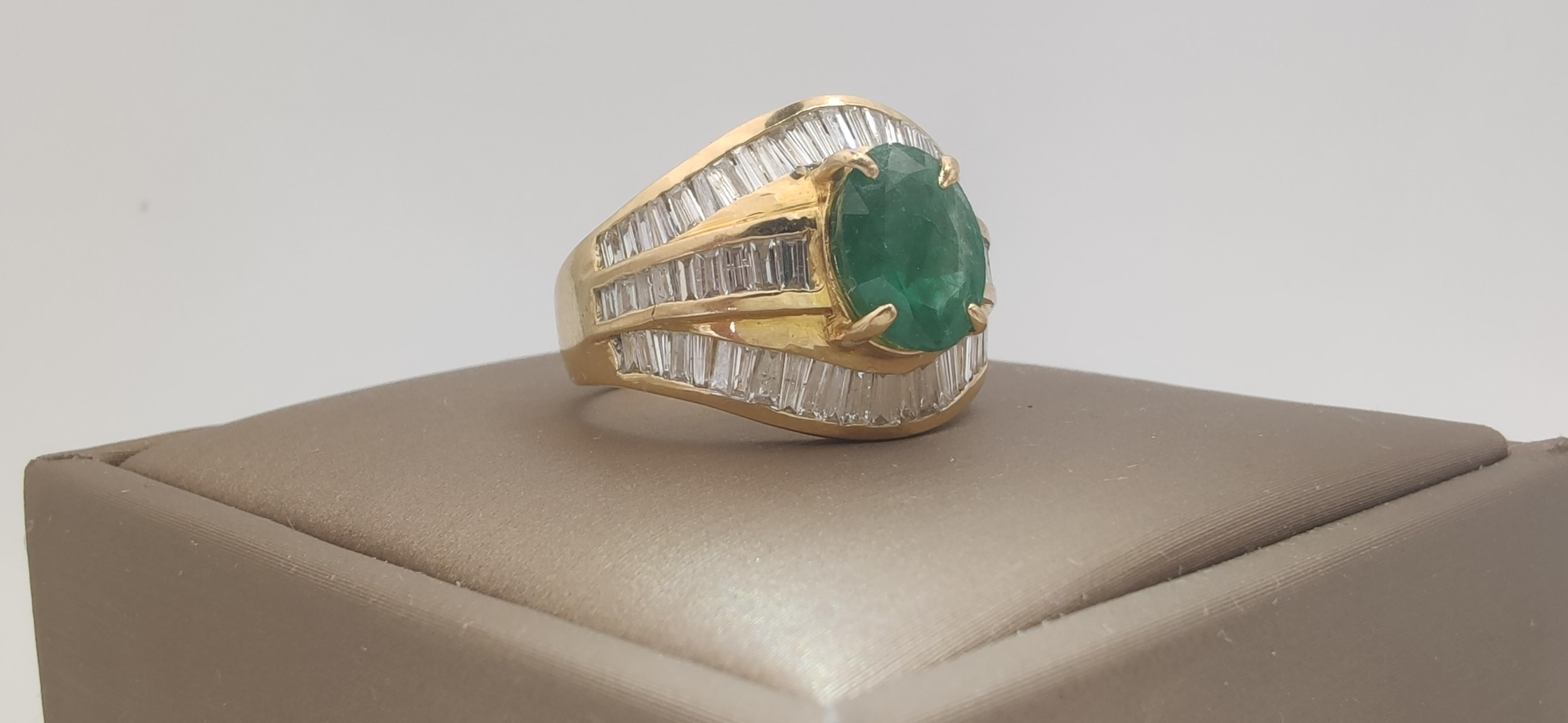 22 karat yellow gold  Emerald Diamond  women Cocktail Ring For Sale 2