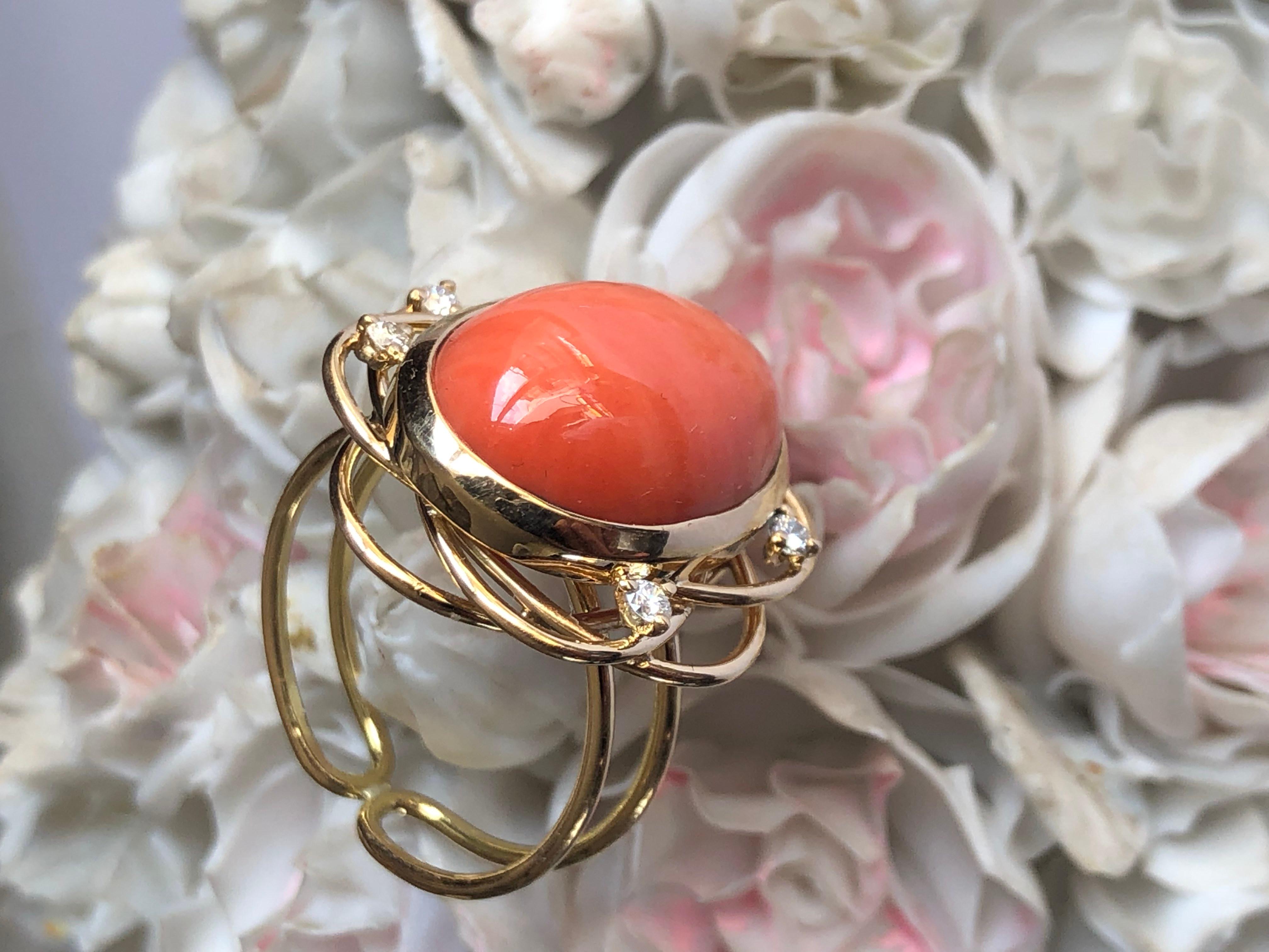 Ring Cabochon Coral and 5 Diamonds Yellow Gold 18 Karat Metric 54 For Sale 4