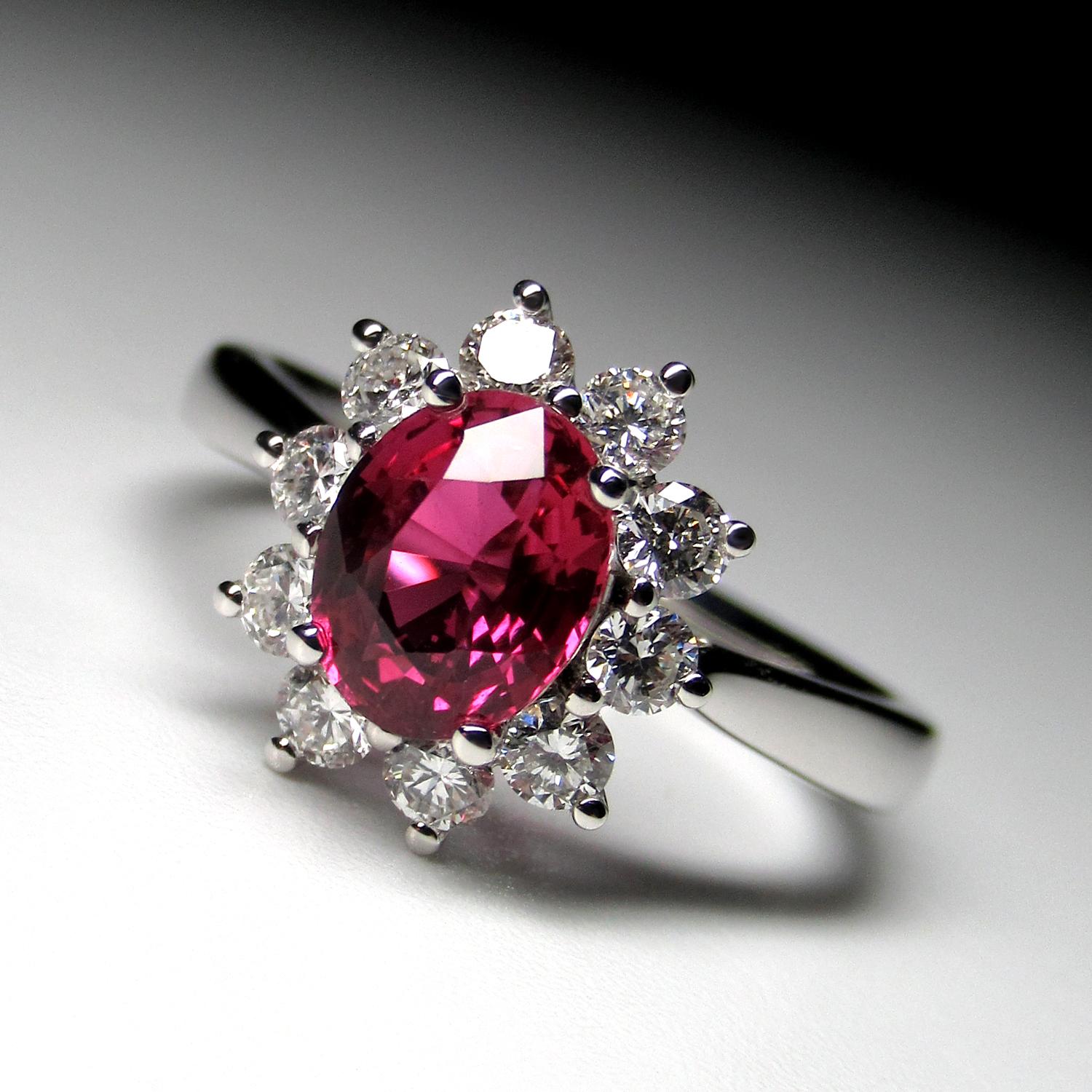 Ring Burmese Unheated Ruby natural Gold Promise Engagement ring For Sale 7