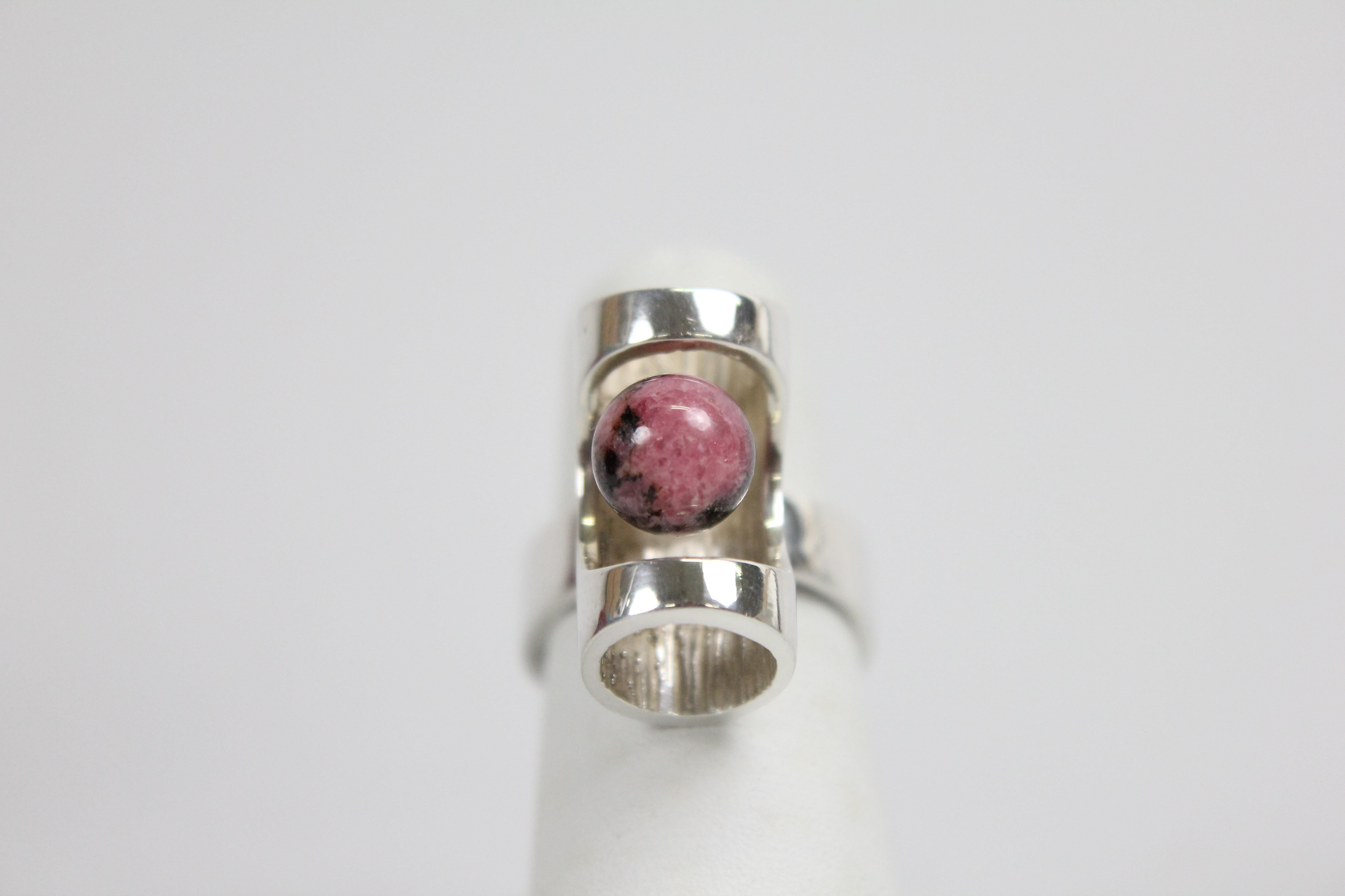 Modernist Ring by Henning Ulrichsen, Denmark 1960s, Sterling Silver and Rhodonite For Sale