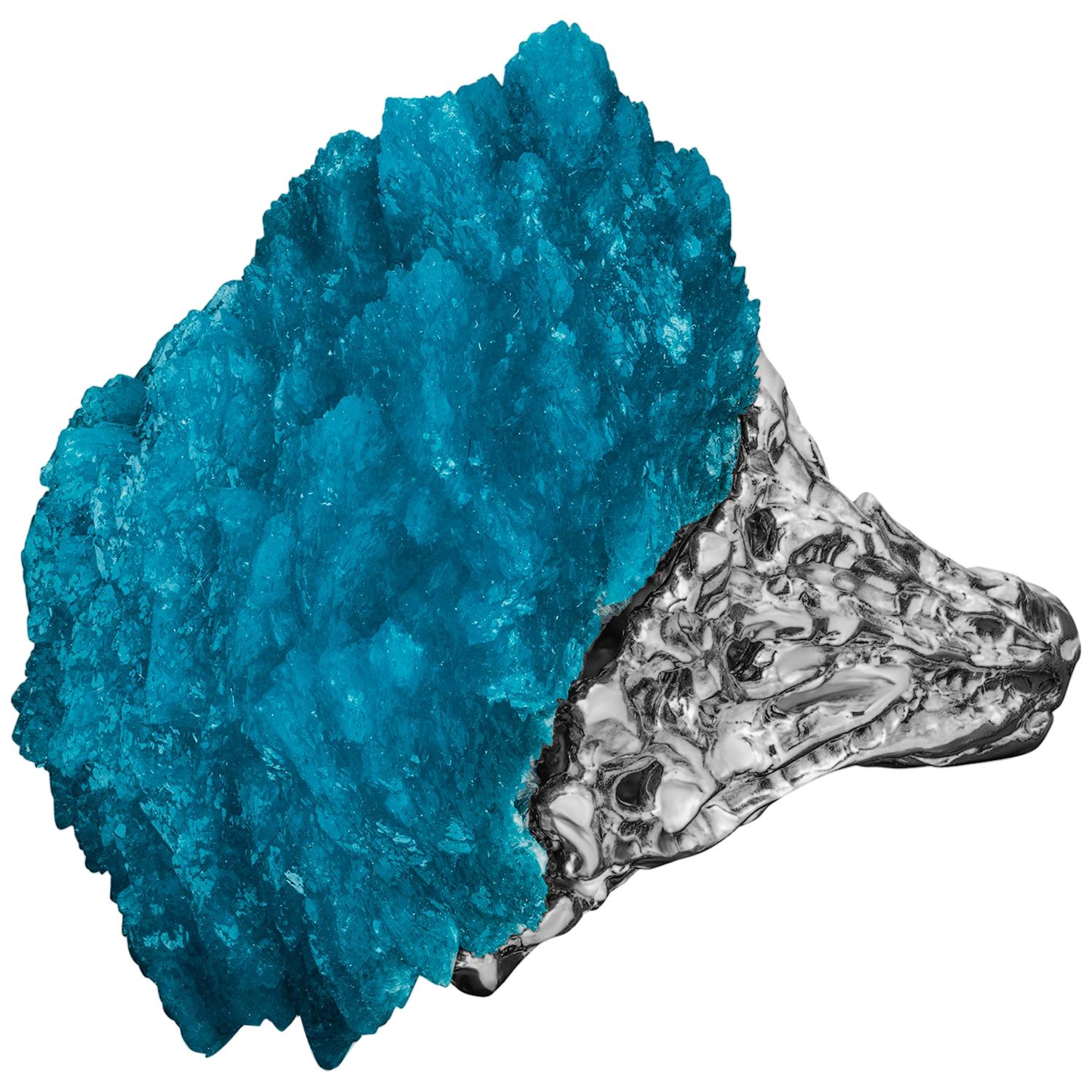Amazing deep blue Cavansite crystal ring in 14K white gold
Cavansite origin - Pune, India
Cavansite measurements - 0.59 x 0.71 x 1.18 in / 15 x 18 x 30 mm
cavansite weight - 32.5 carats
ring size - 7.25 US
ring weight - 14.7 grams


We ship our