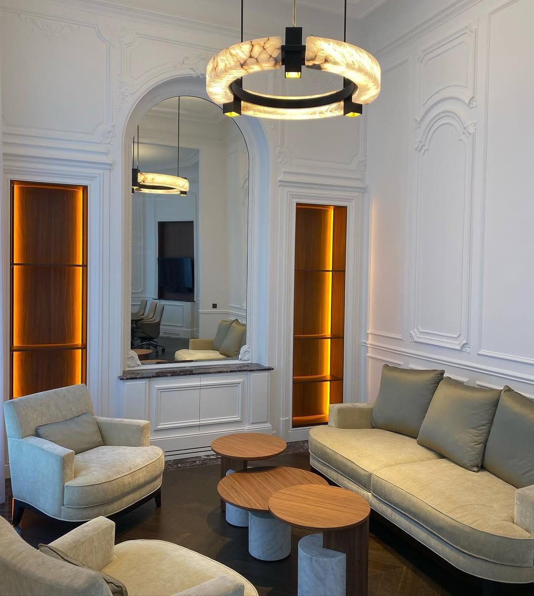 Altro Lampadario di lusso contemporaneo ad anello in alabastro rotondo di Michel Amar in vendita