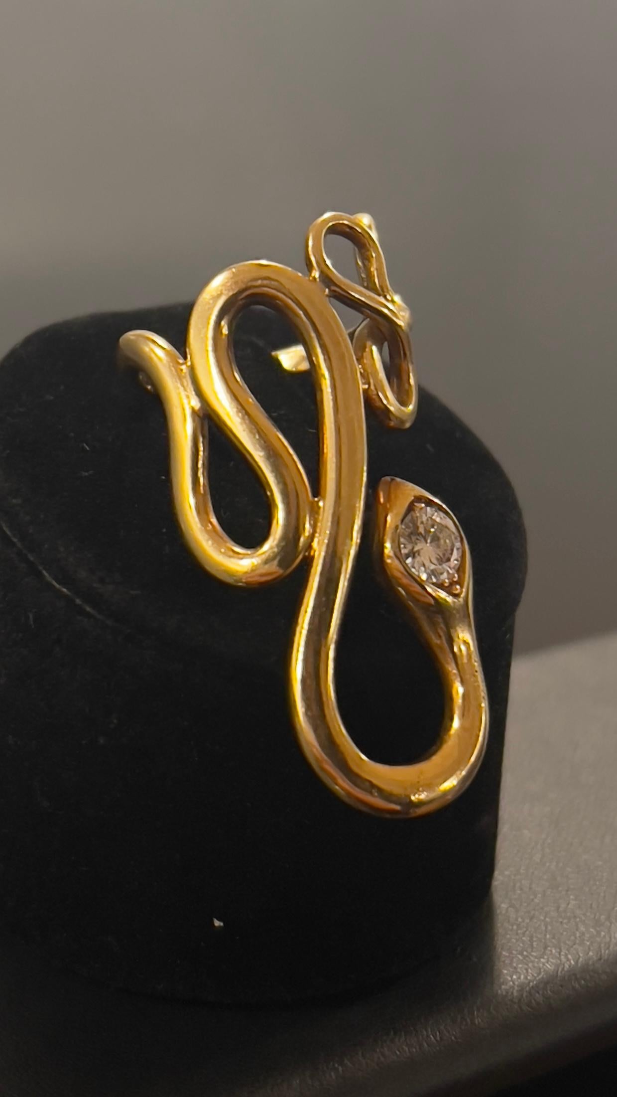 Ring Codognato Gold and A Brilliant-cut Diamond 2