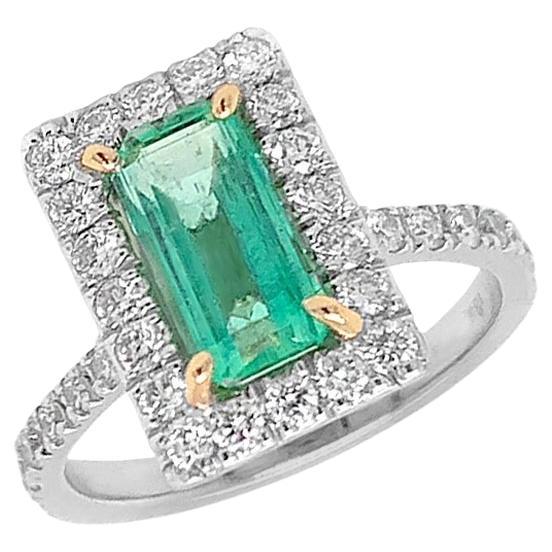 Kolumbianischer Ring mit großem Smaragd in Extraqualität und Diamanten